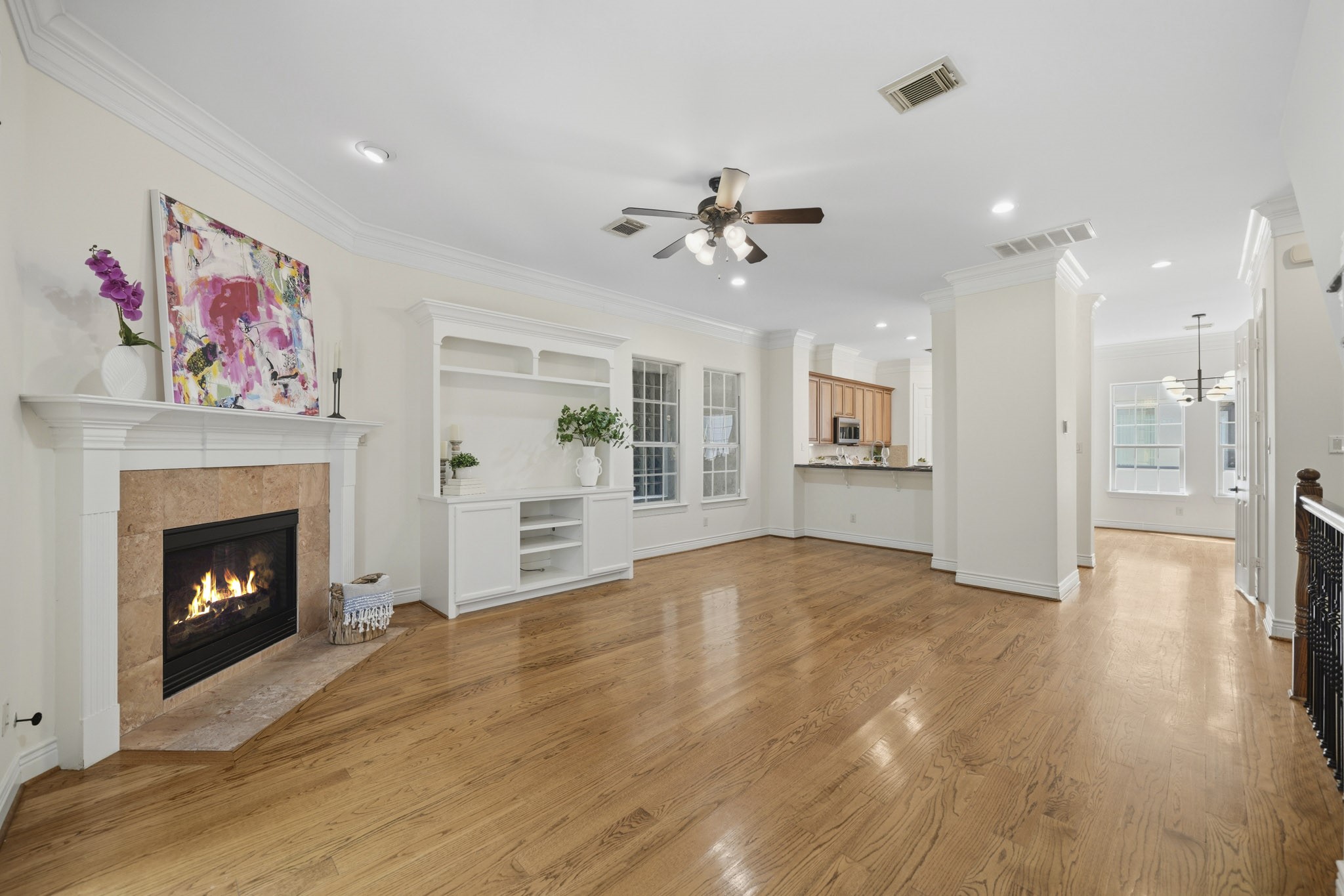 1525 Rosewood Street Property Photo 9