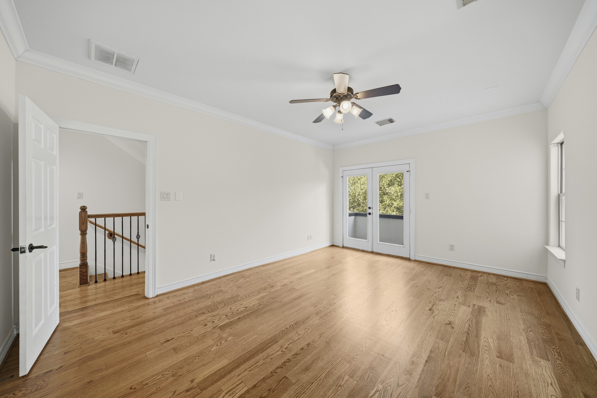 1525 Rosewood Street Property Photo 21
