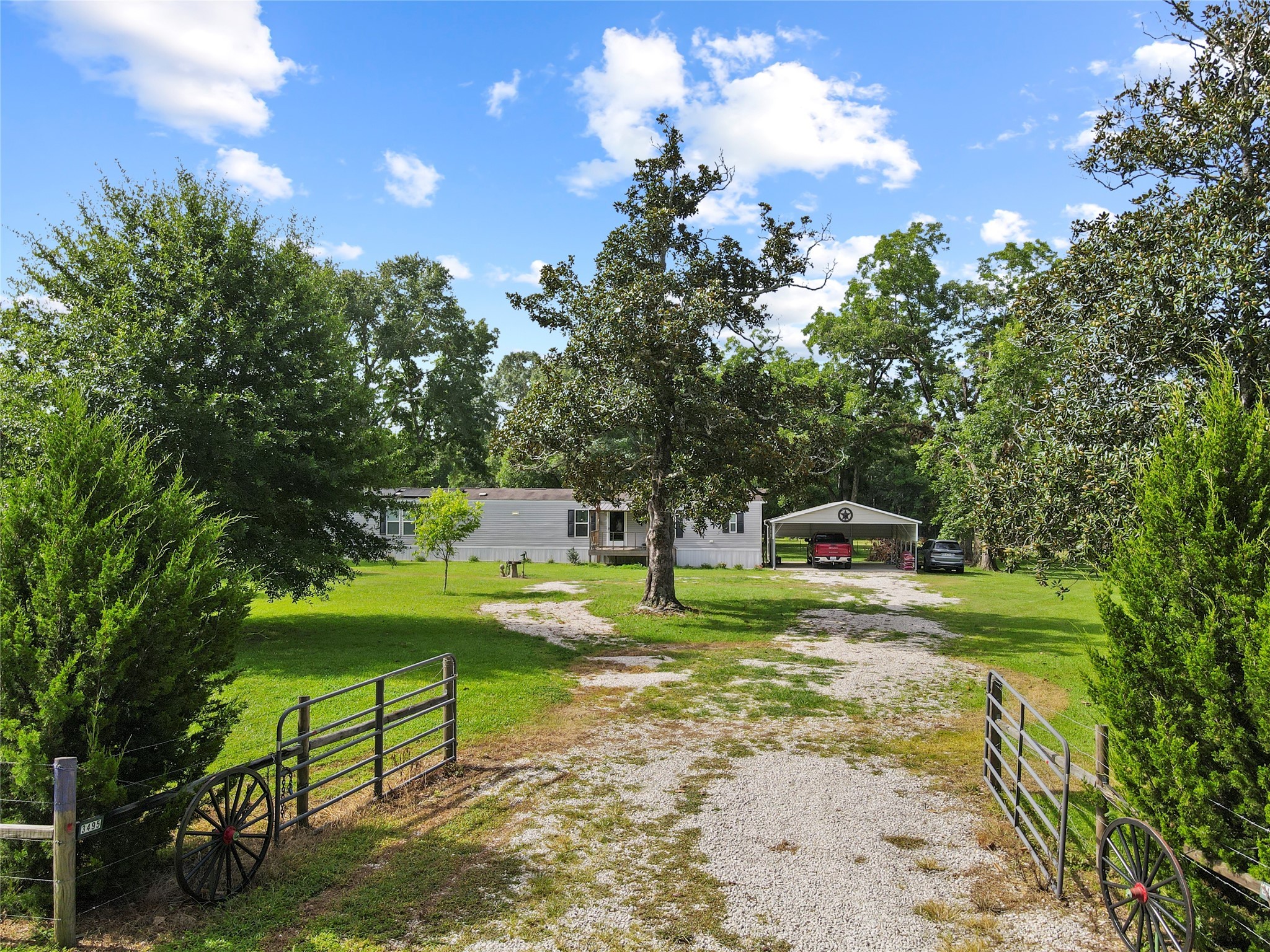 3495 County Road 3073 Property Photo 1