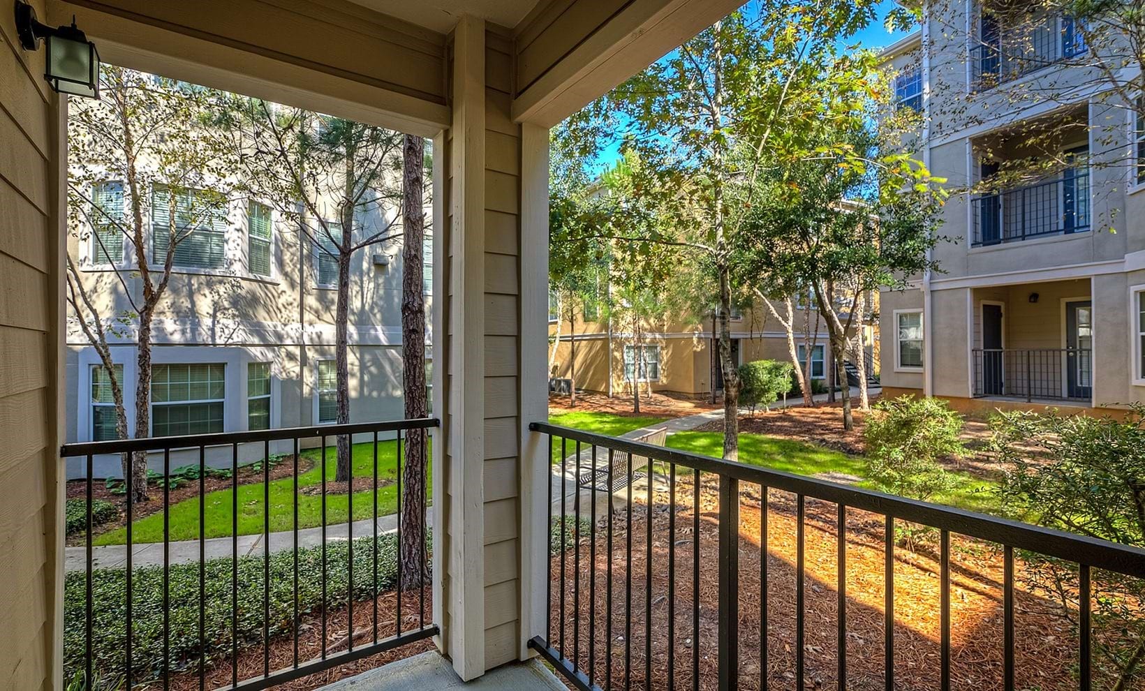 2951 N Loop 336 W 325 Property Photo 15