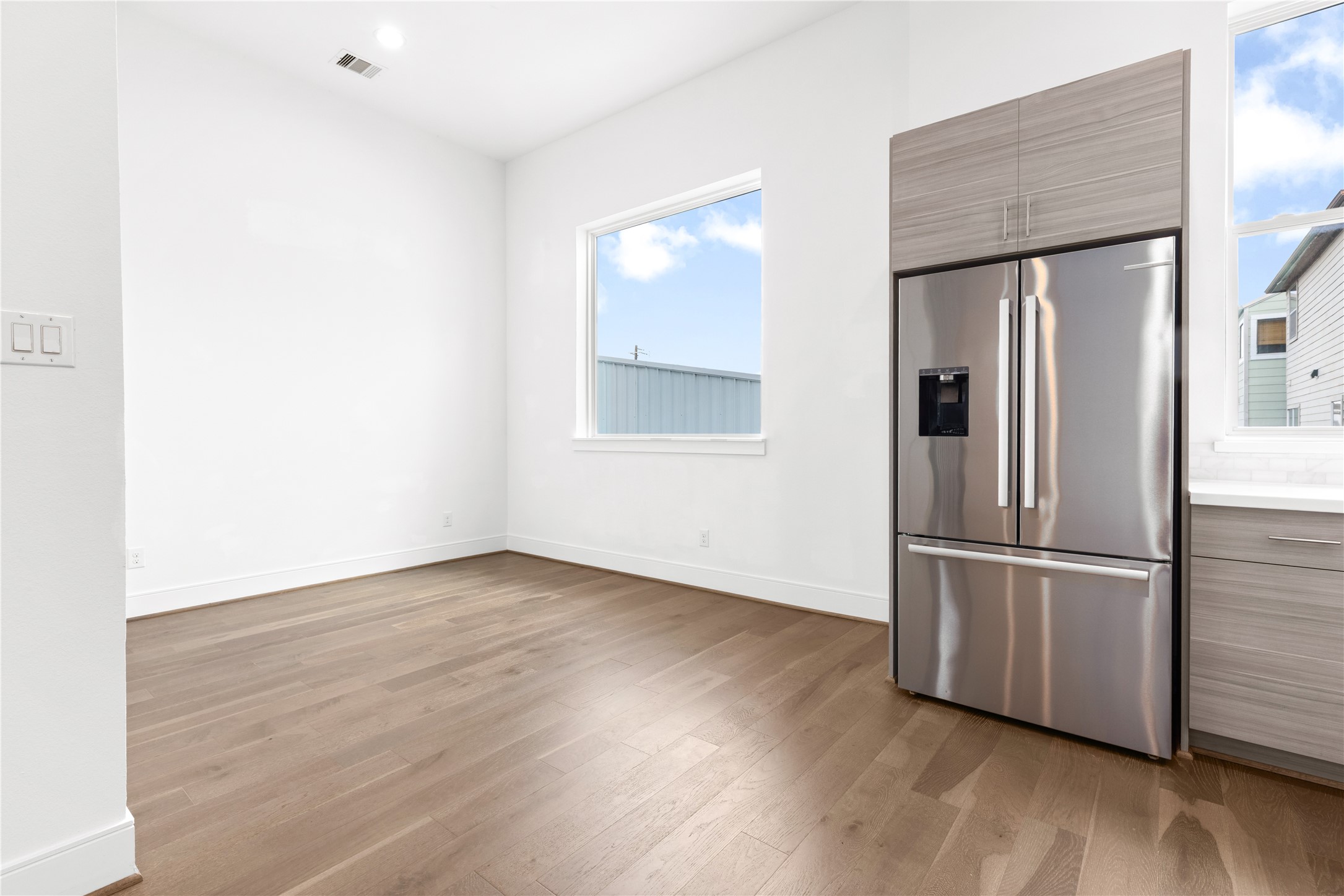 1215 Hickory Street C Property Photo 16