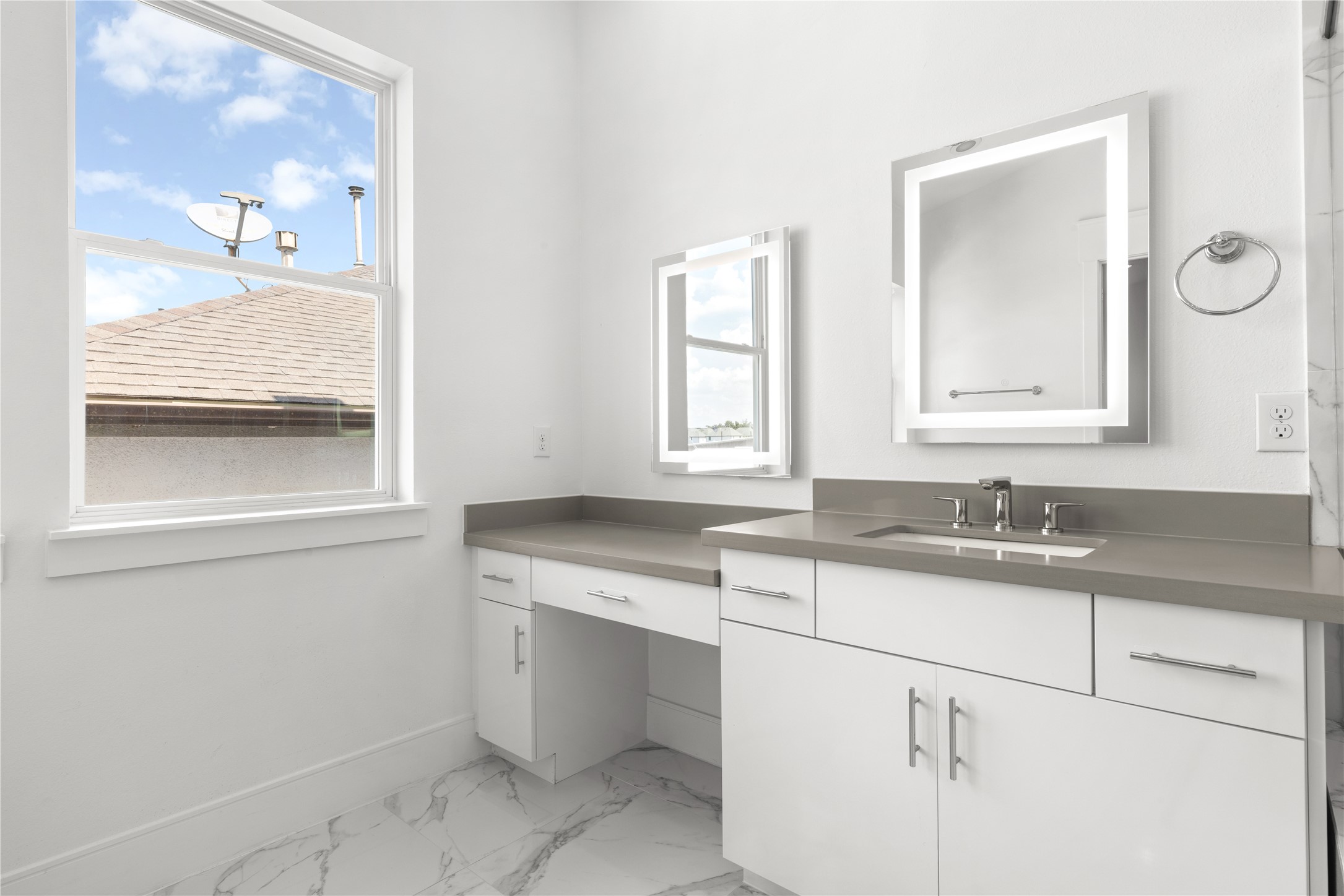 1215 Hickory Street C Property Photo 25