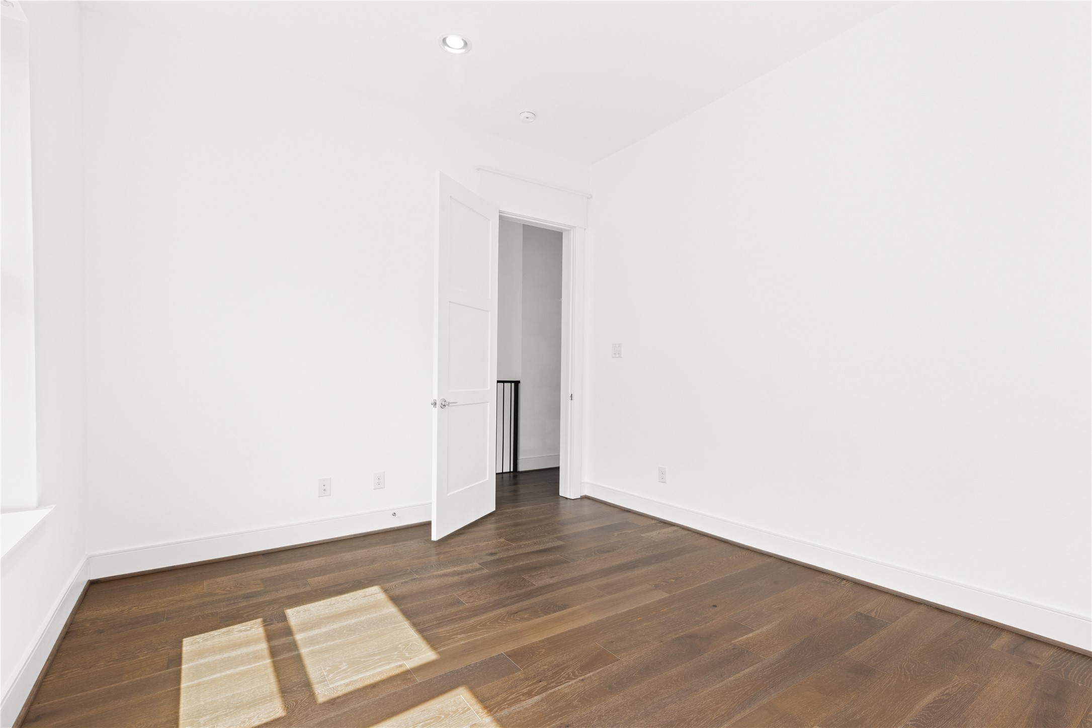 1215 Hickory Street C Property Photo 32