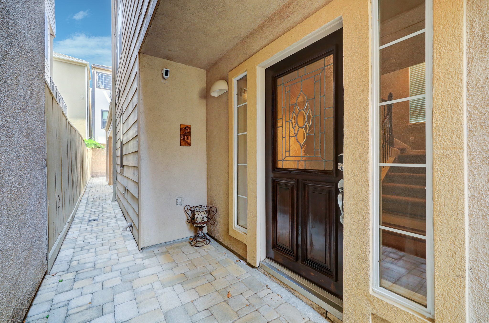 623 Knox Street Property Photo 4