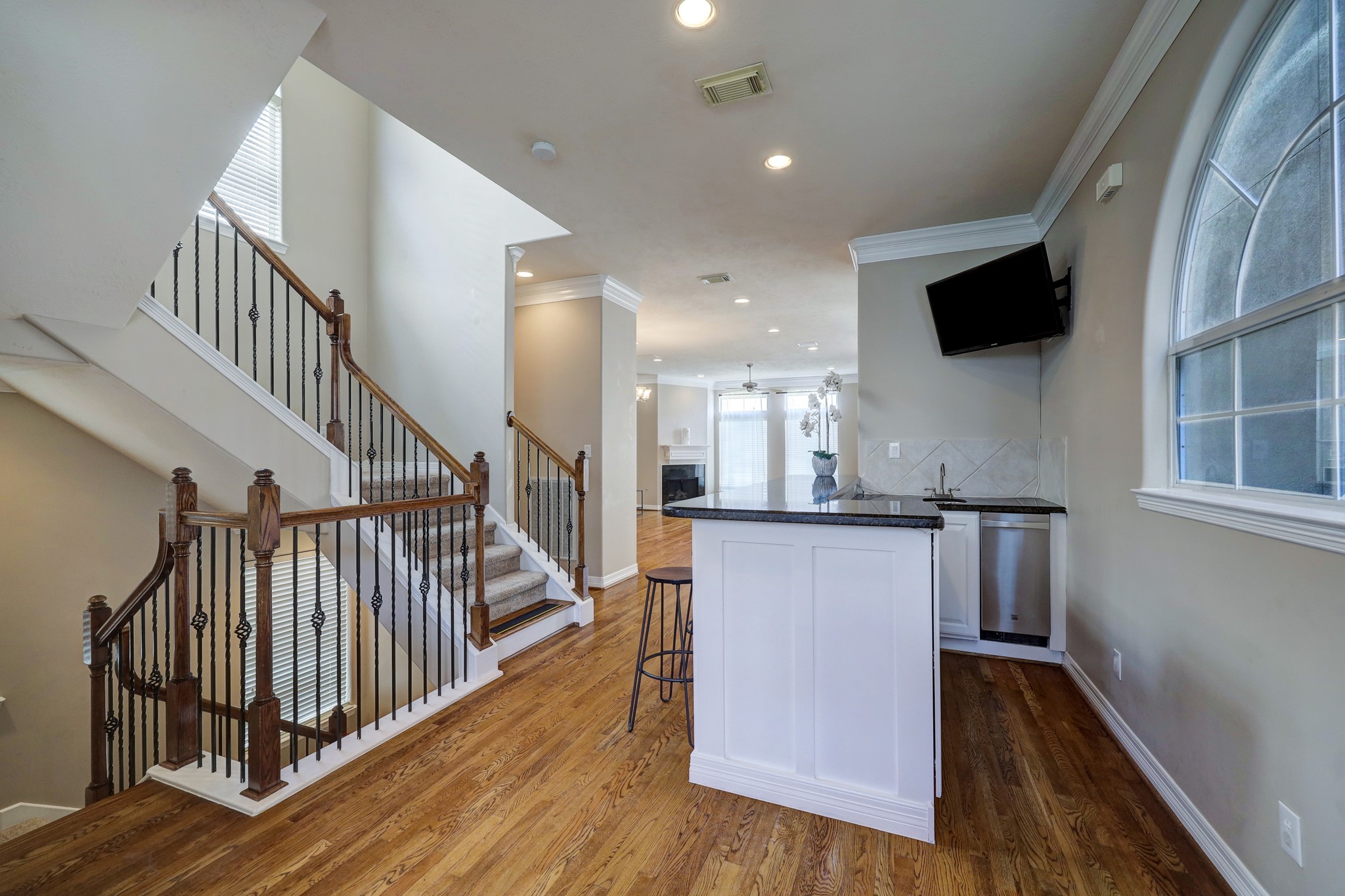 623 Knox Street Property Photo 11