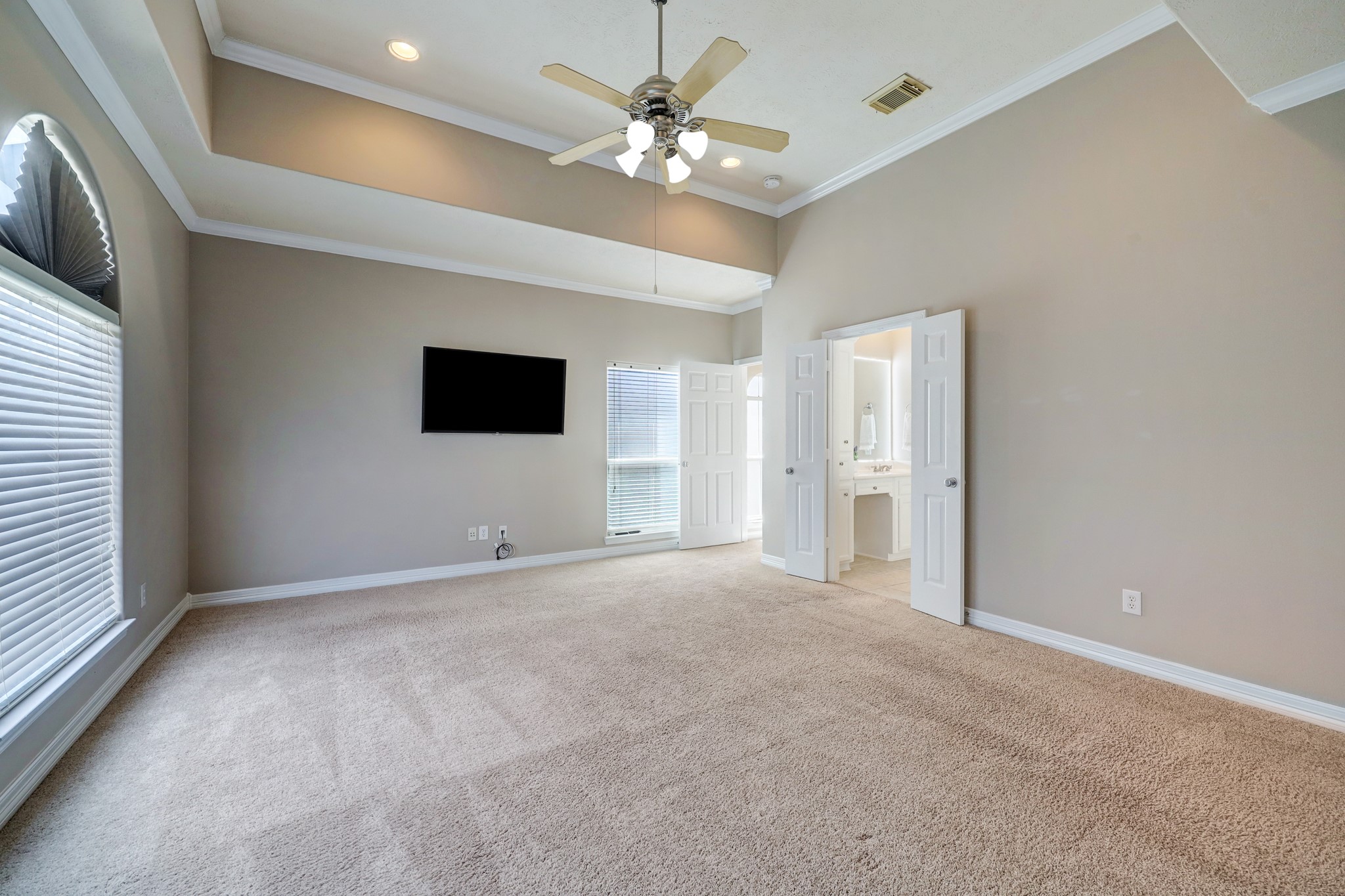 623 Knox Street Property Photo 17