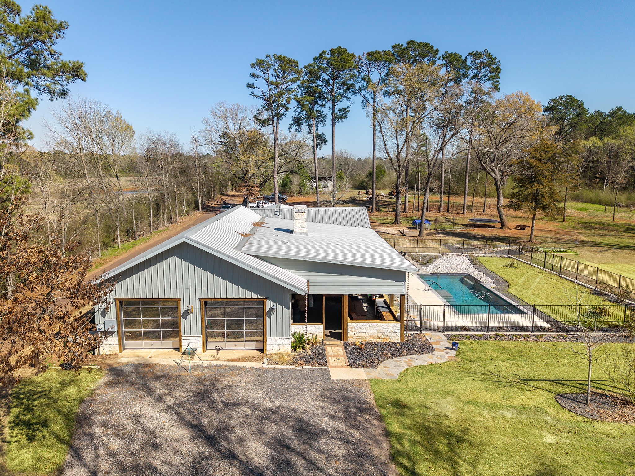 300 Stoddard Drive Property Photo 3