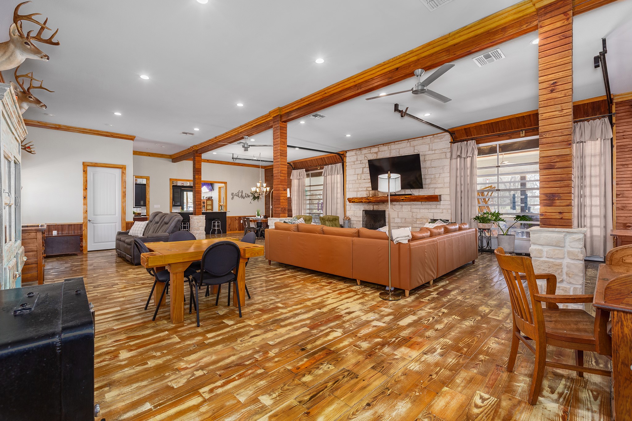 300 Stoddard Drive Property Photo 10