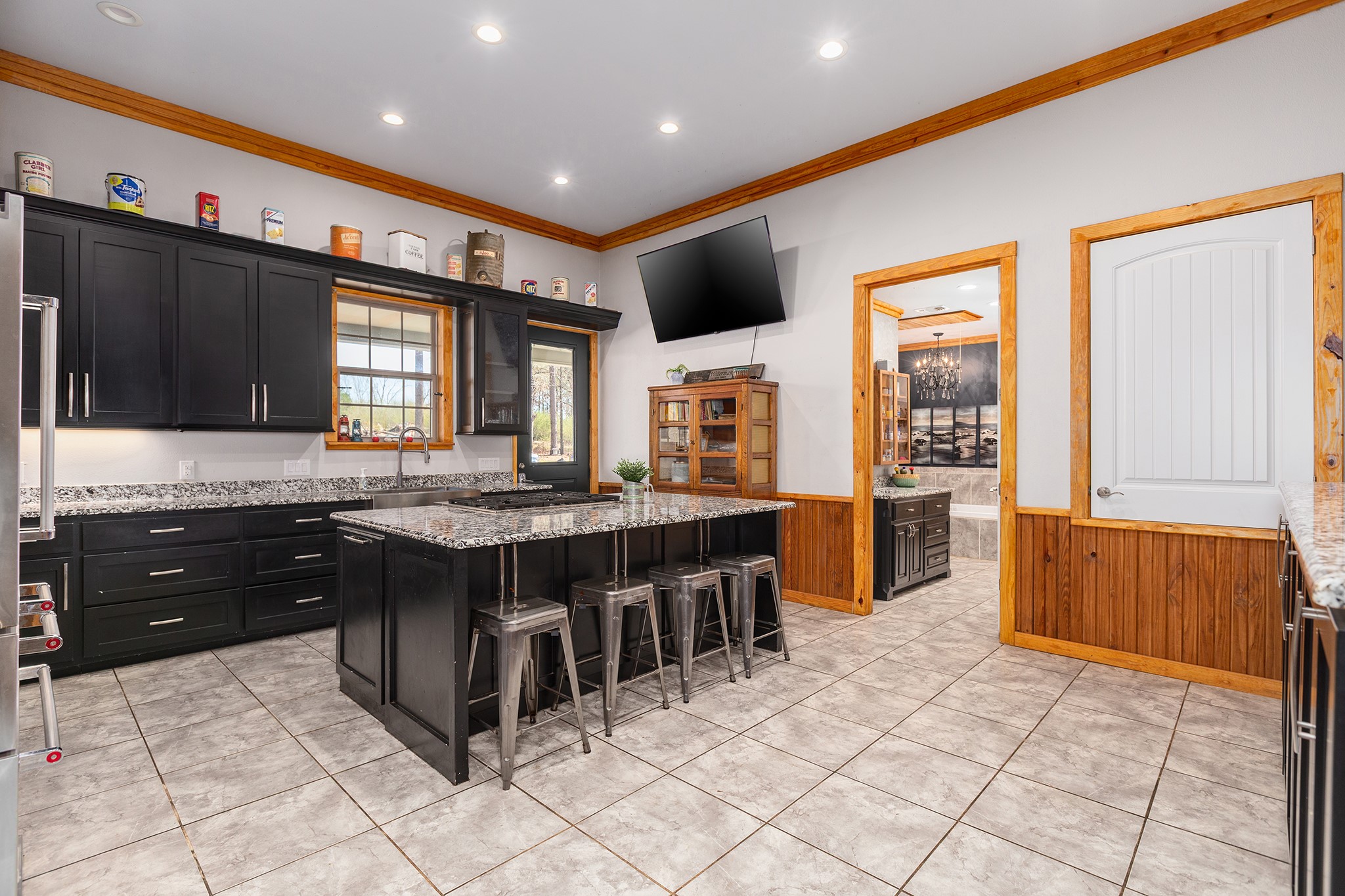 300 Stoddard Drive Property Photo 15