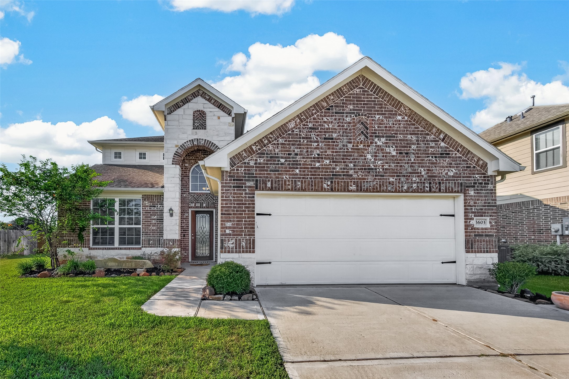 3603 Gentle Meadow Drive Property Photo 2