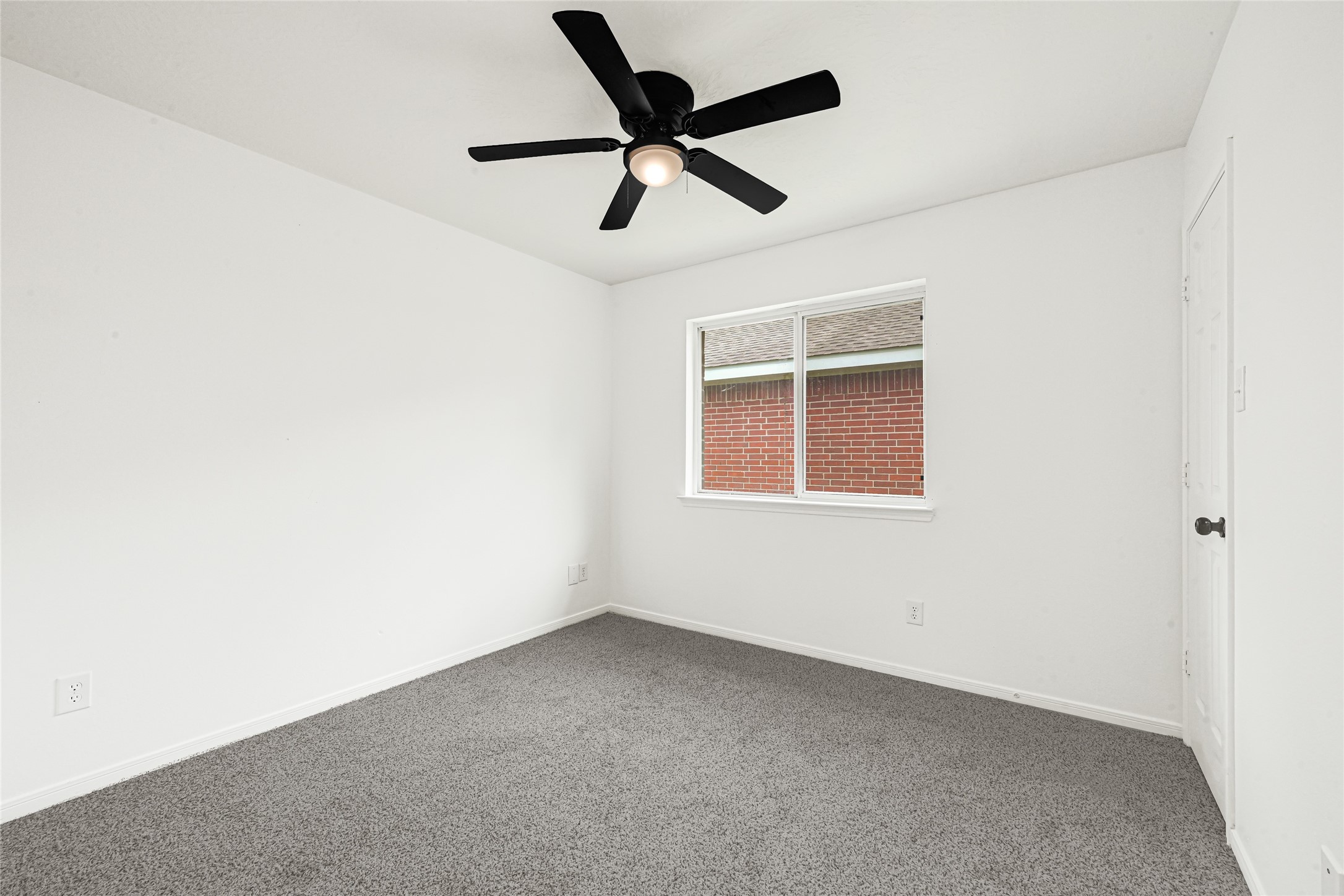 5505 Savannah Woods Lane Property Photo 20