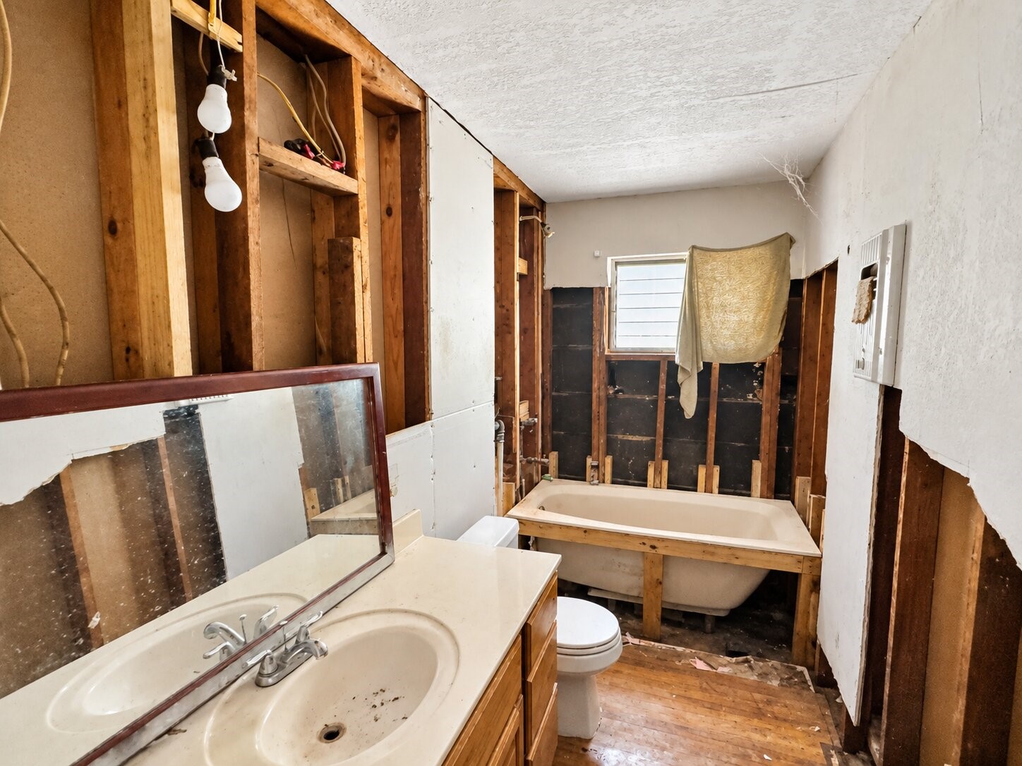 208 S Sparrow Way Property Photo 6