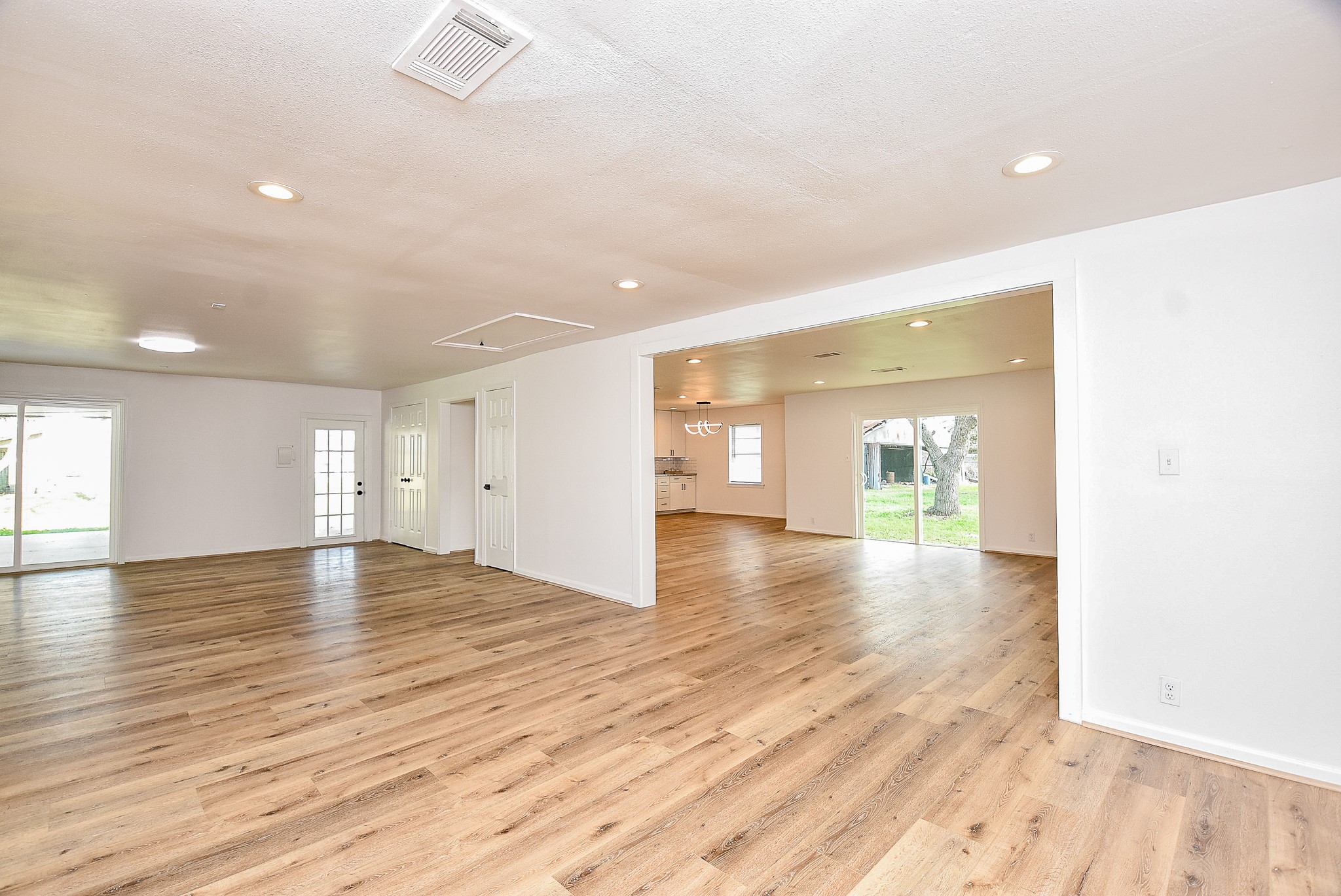 2751 Piper Road Property Photo 8