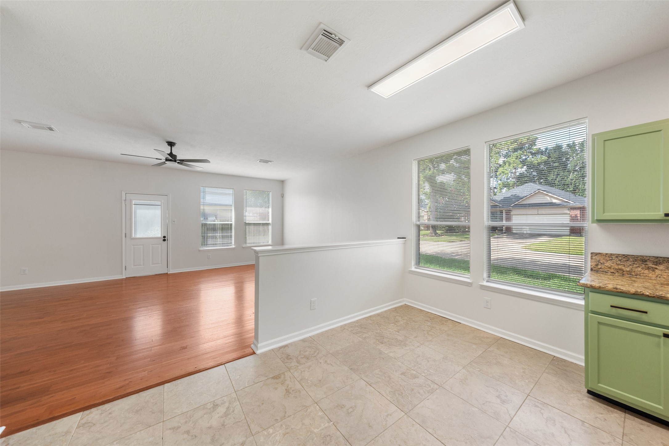 923 Shirefield Lane Property Photo 15