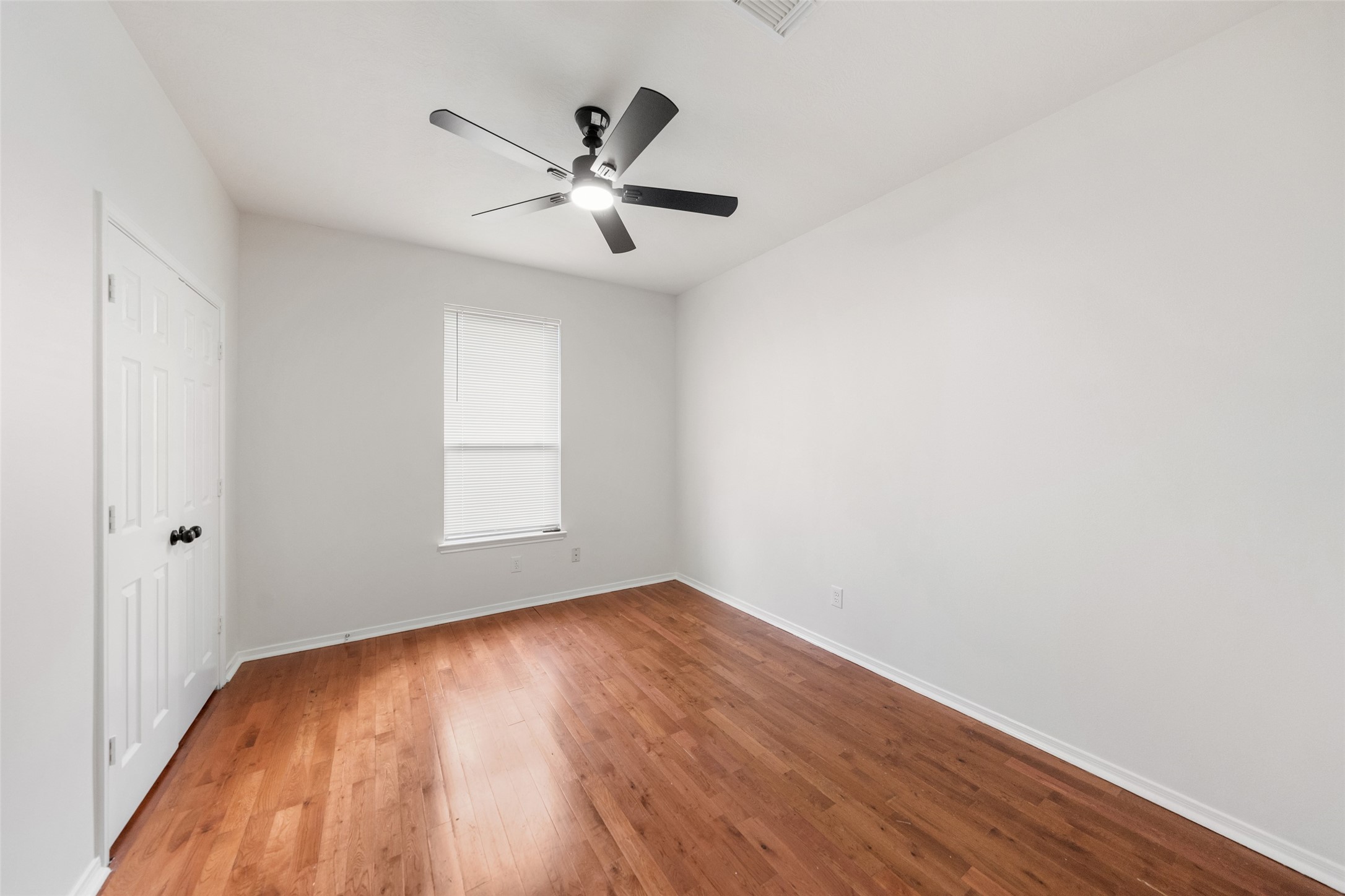 923 Shirefield Lane Property Photo 33