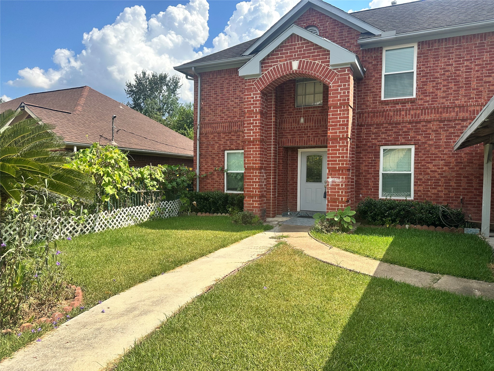 8340 Folkstone Lane Property Photo 4
