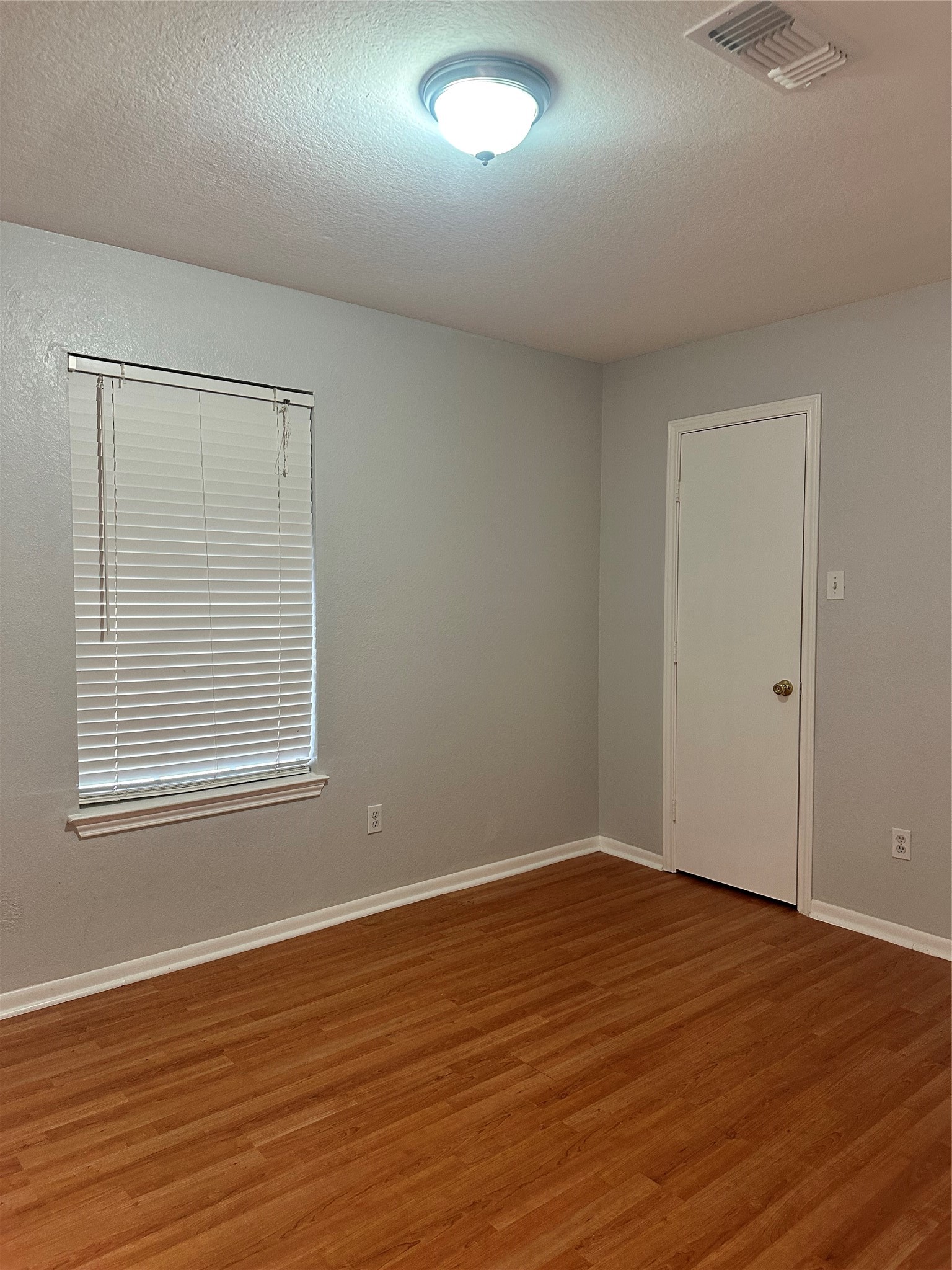 8340 Folkstone Lane Property Photo 15