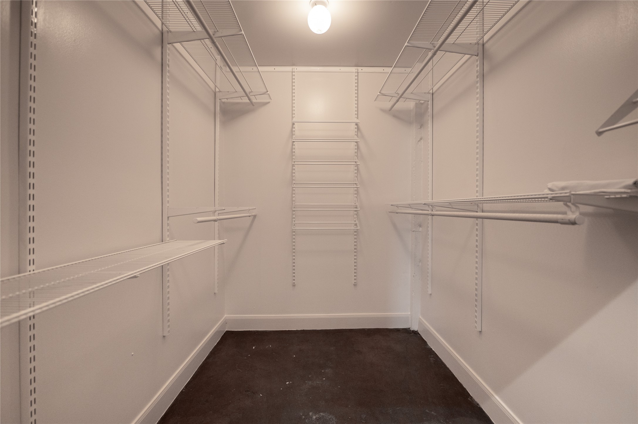915 N San Jacinto Street 1ab Property Photo 9