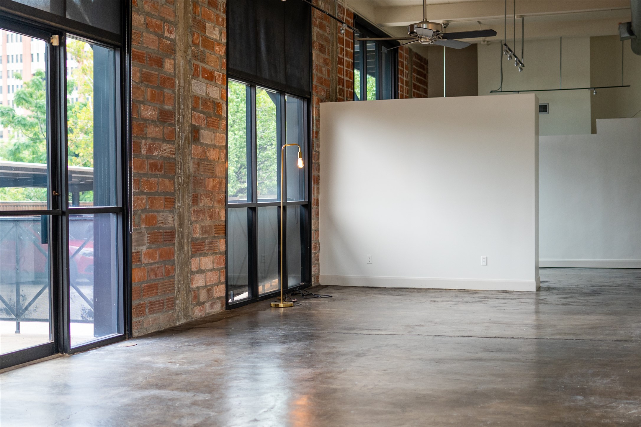 915 N San Jacinto Street 1ab Property Photo 10