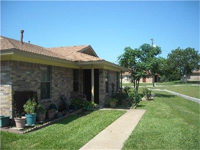 1701 Waco Street 15 Property Photo 1