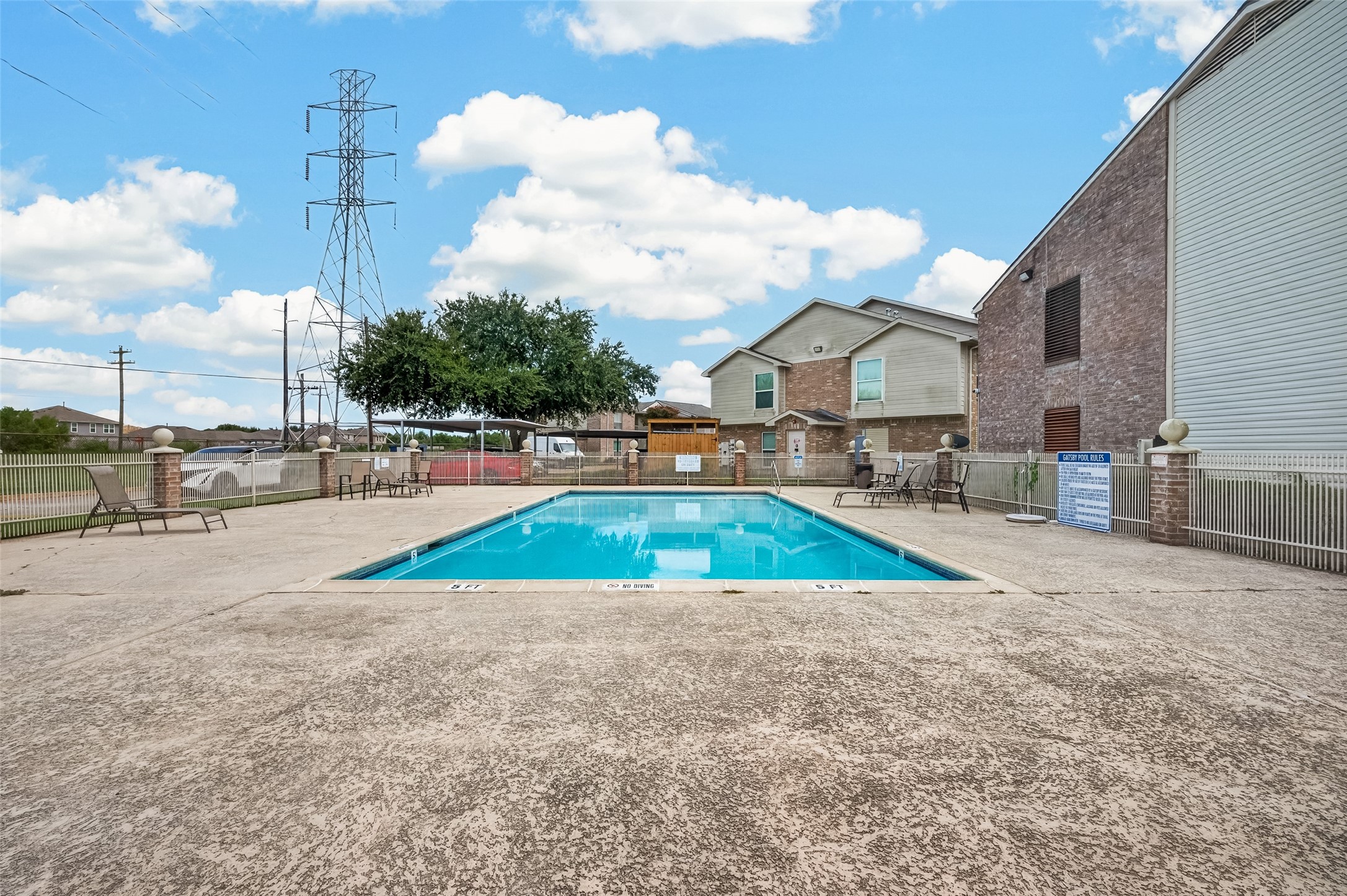 7600 Emmett F Lowry Expressway 313 Property Photo 27