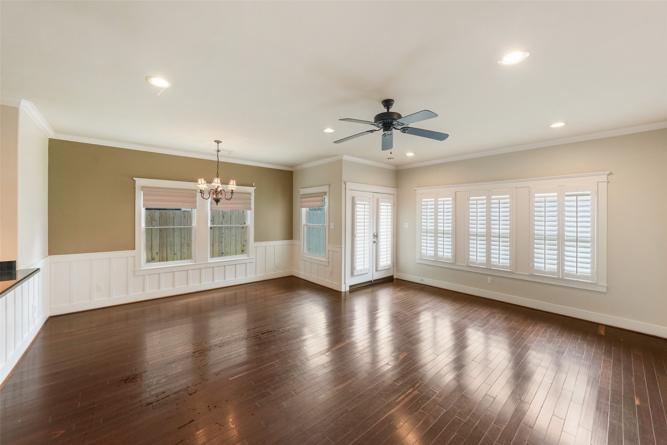 1317 Prince Street Property Photo 4