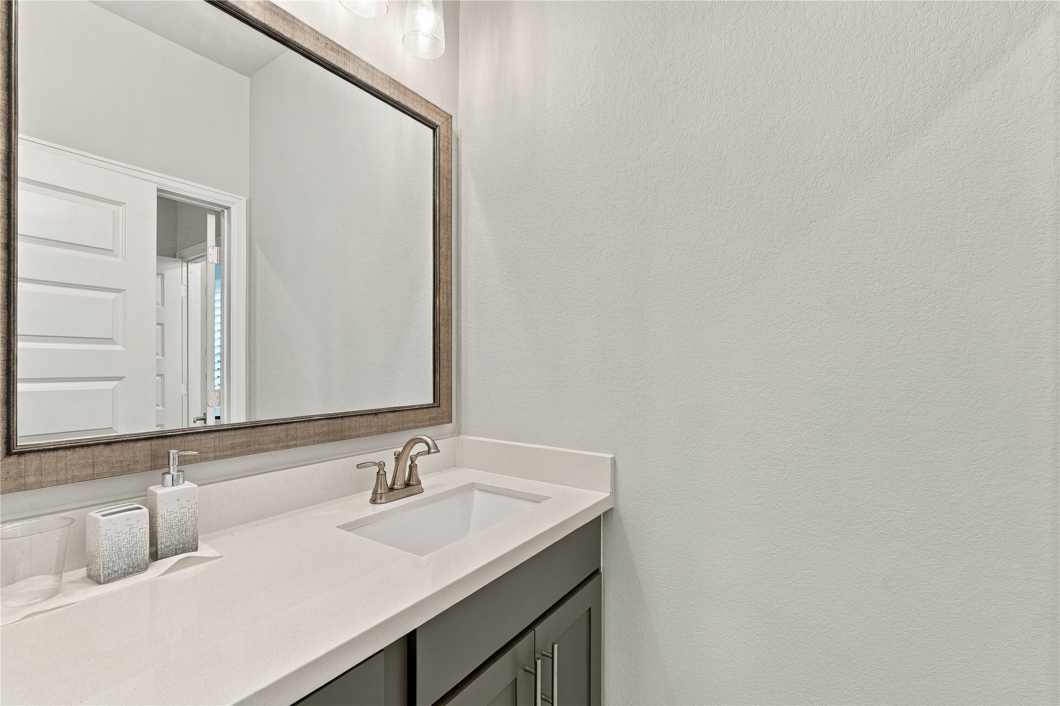 8915 Orchard Cove Property Photo 28