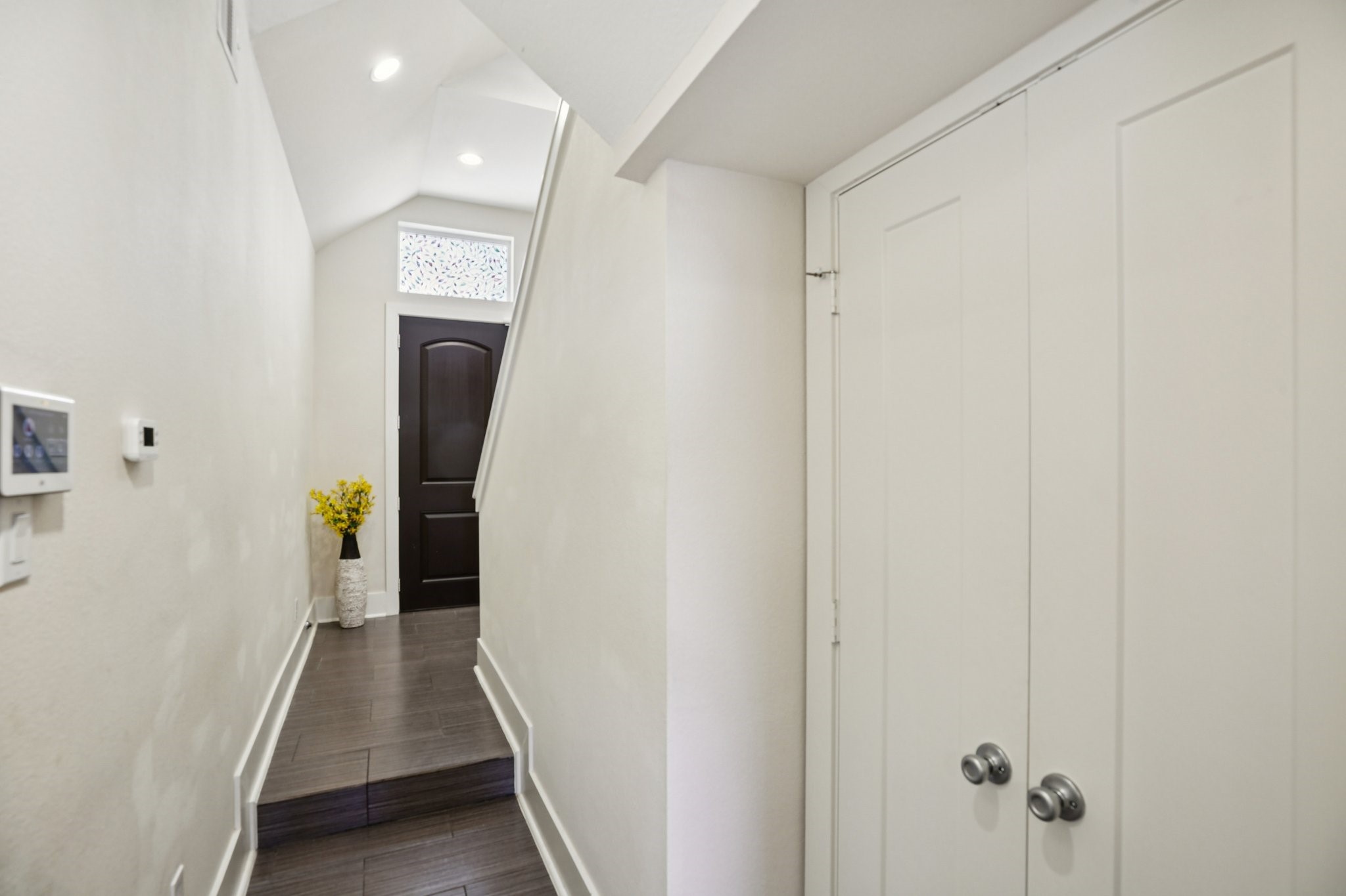209 Burr Street C Property Photo 5