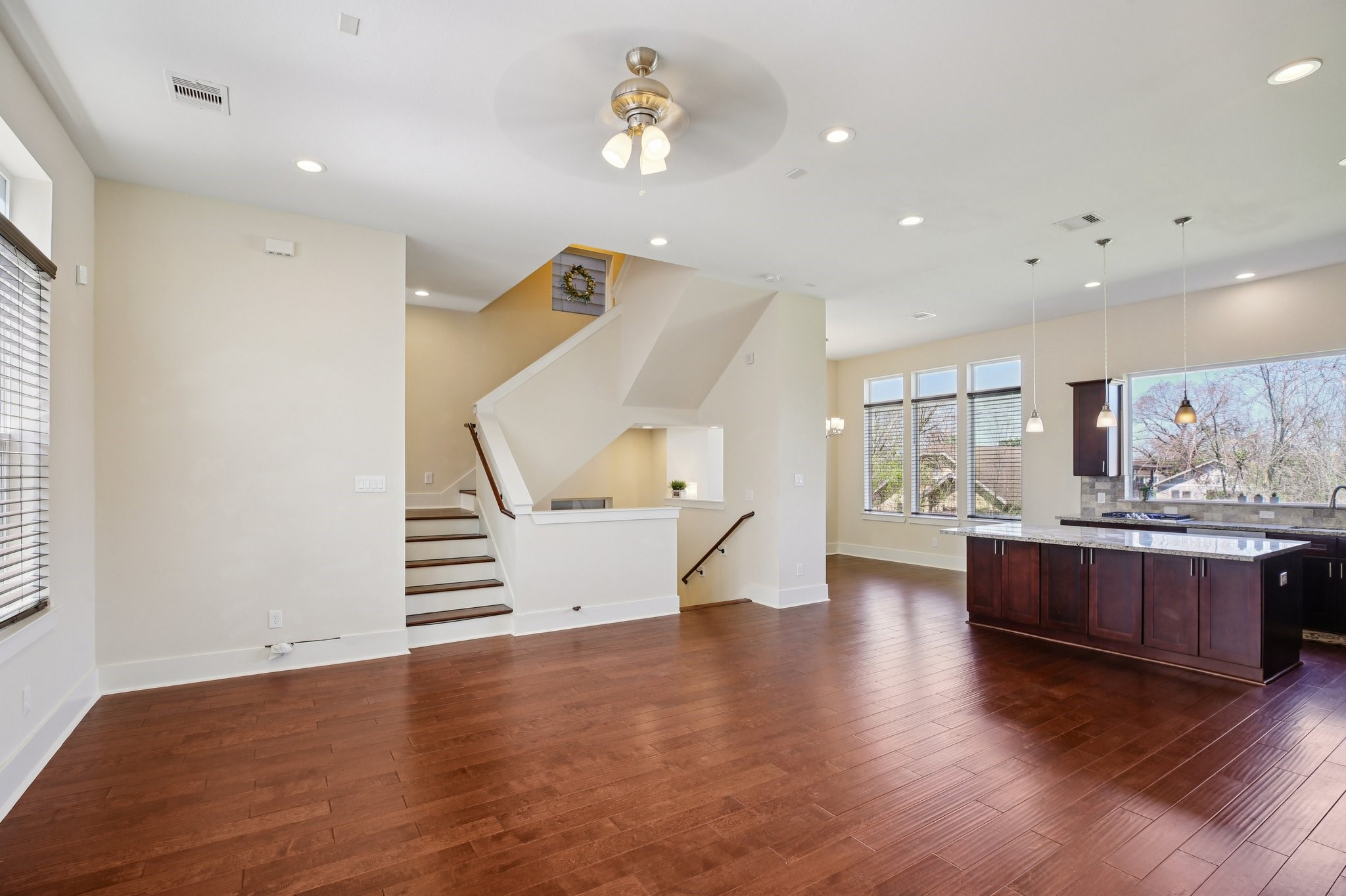 209 Burr Street C Property Photo 8