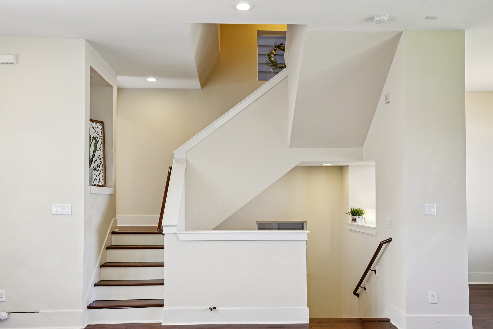 209 Burr Street C Property Photo 9