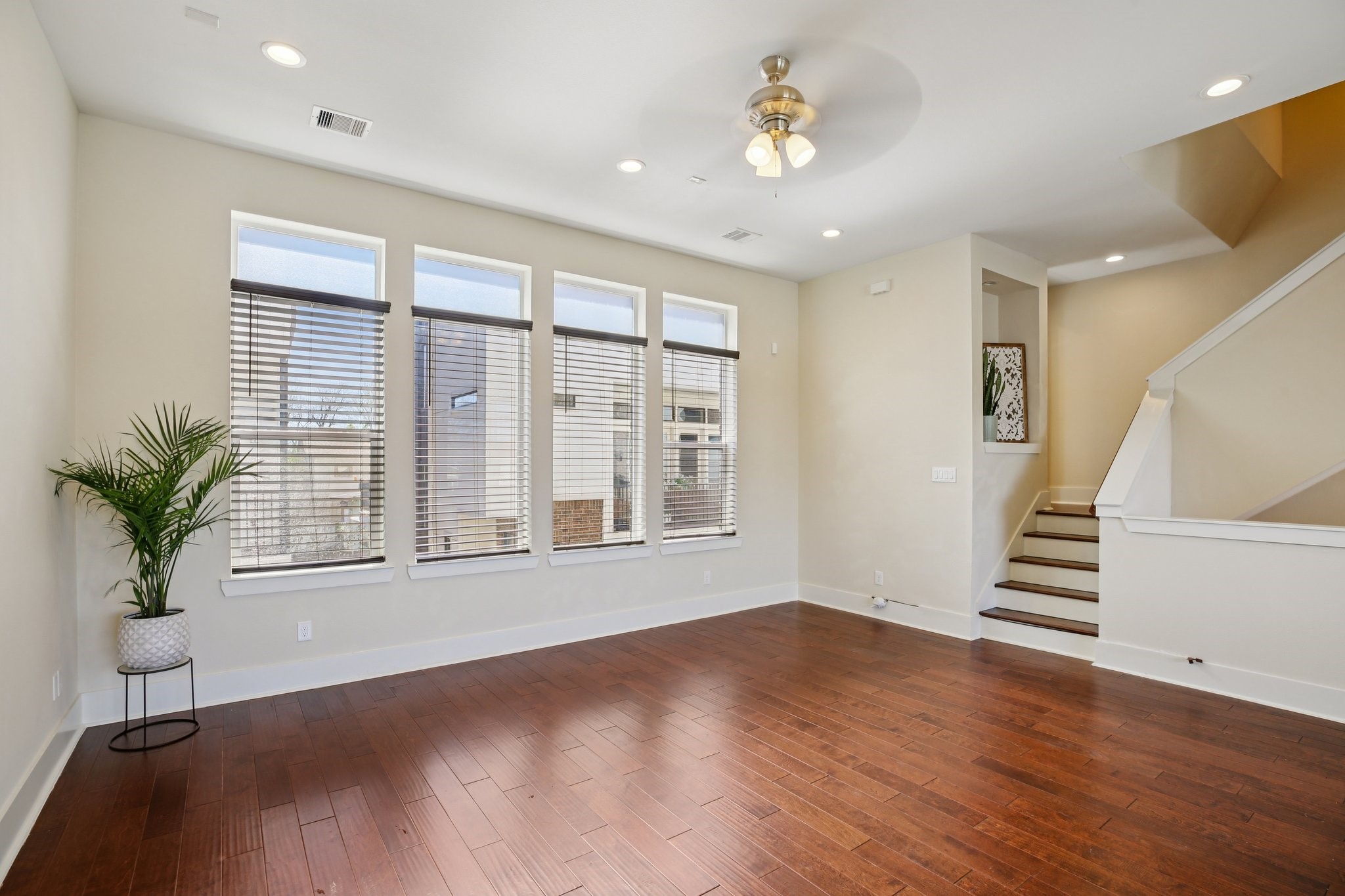 209 Burr Street C Property Photo 10