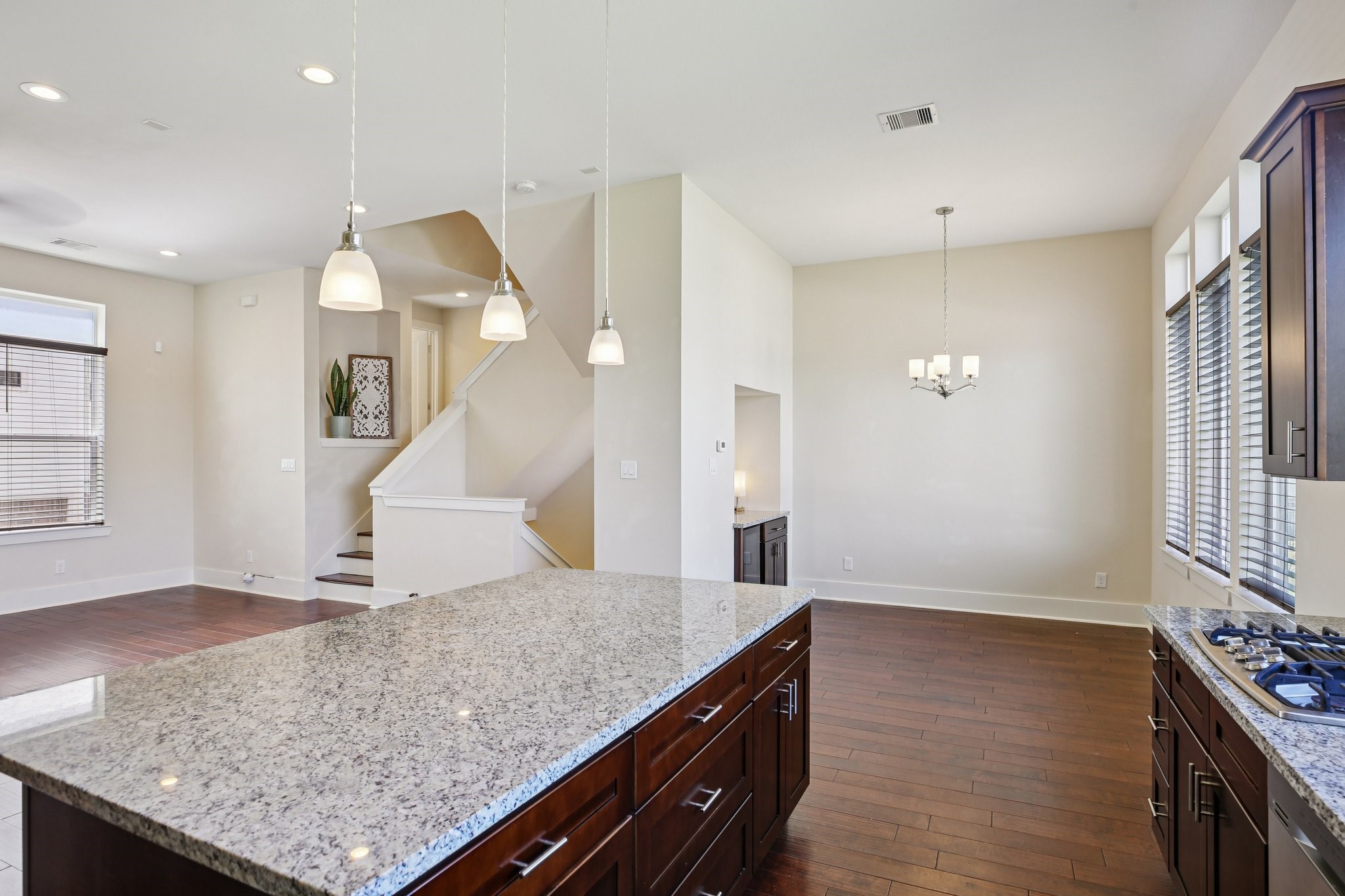 209 Burr Street C Property Photo 14