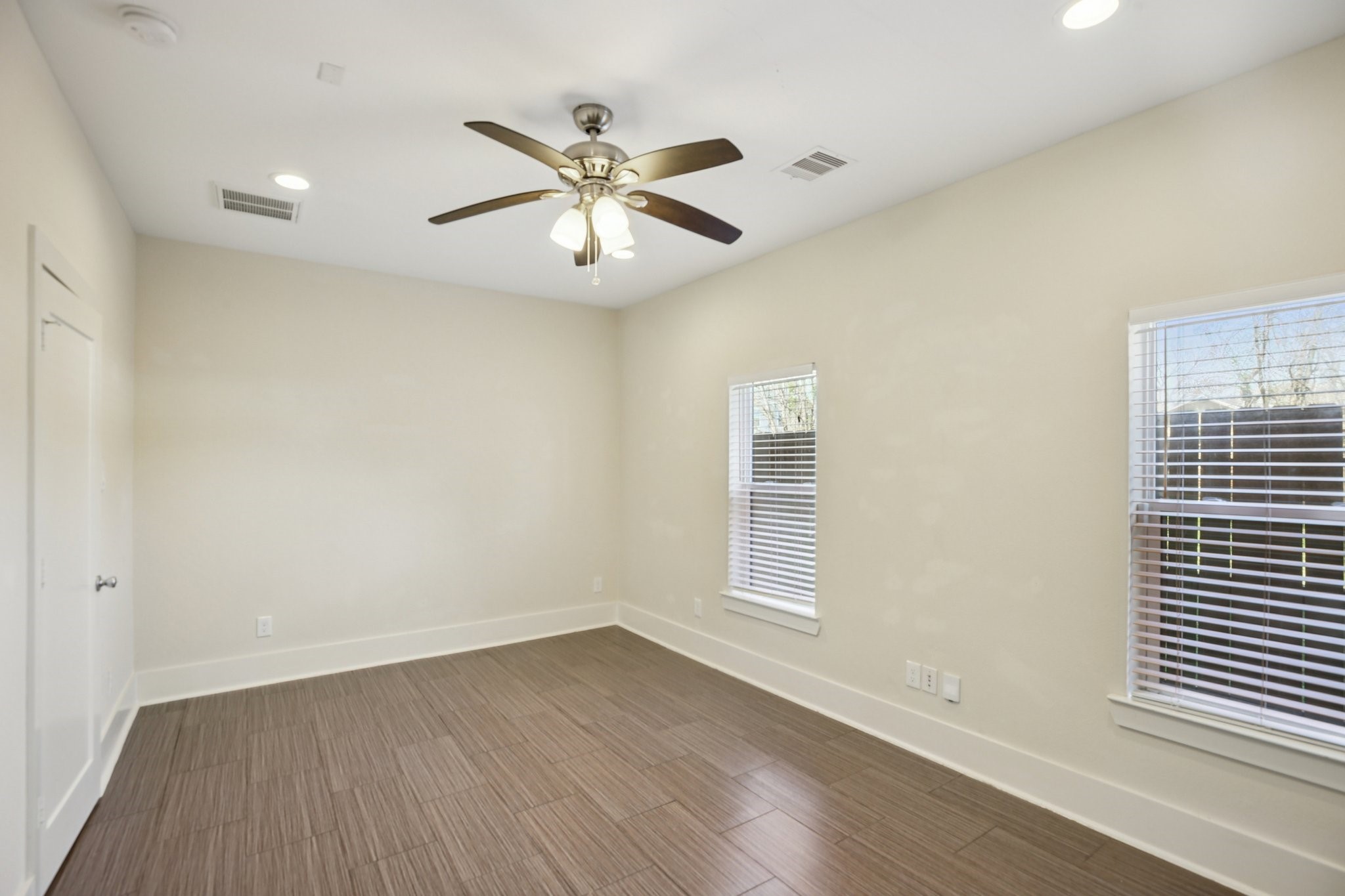 209 Burr Street C Property Photo 22