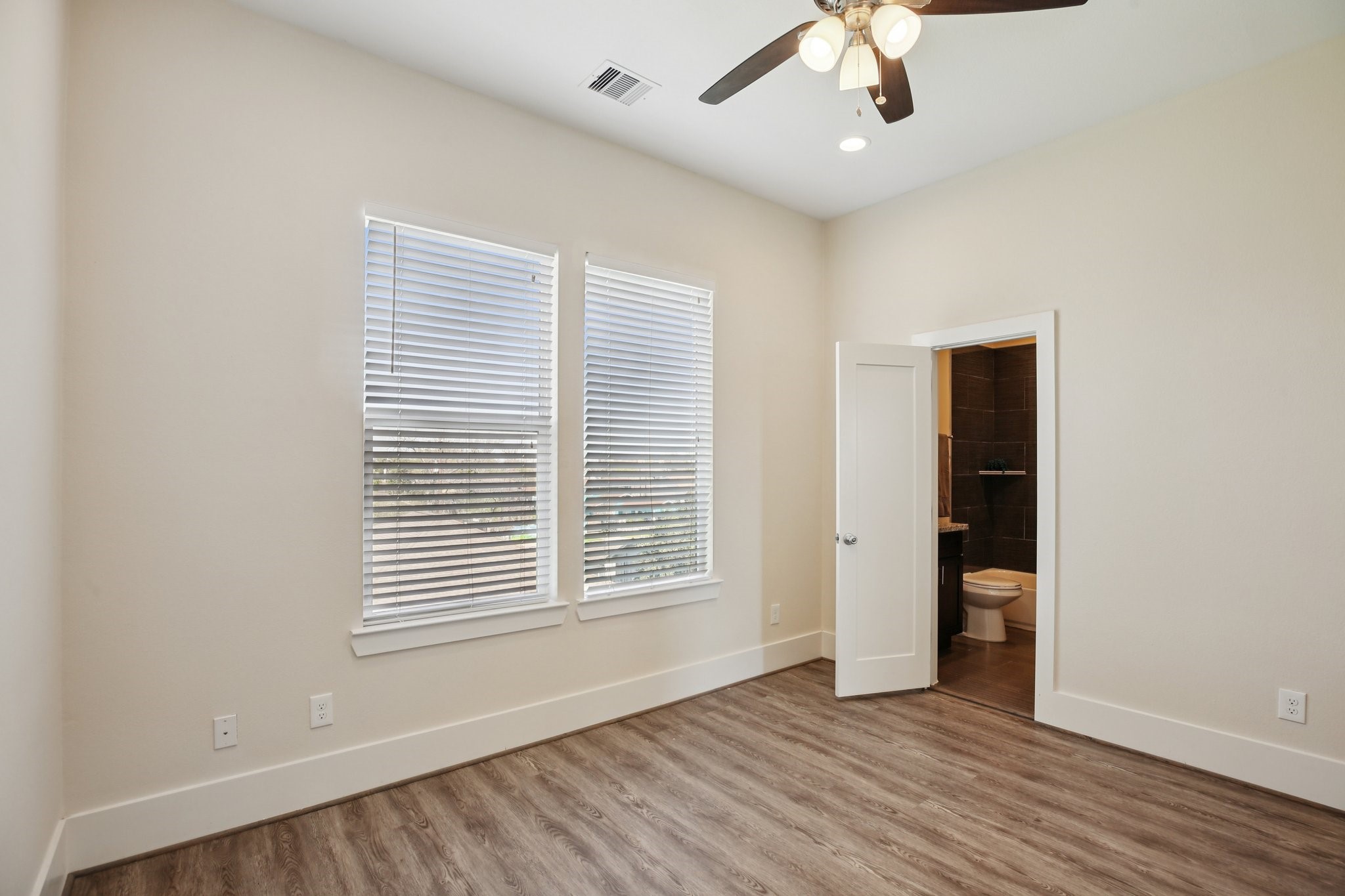209 Burr Street C Property Photo 27