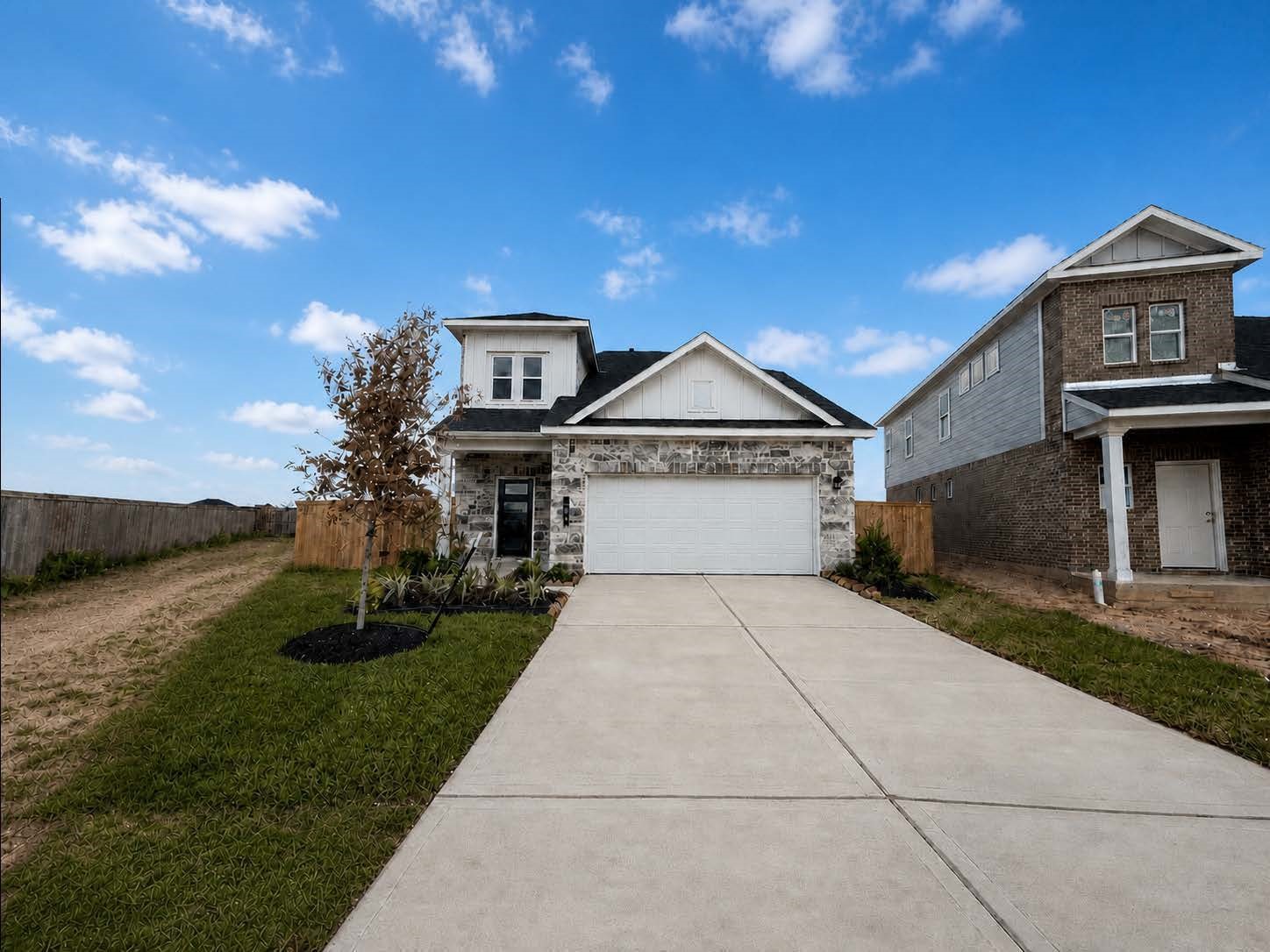 409 Stone Placa Trail Property Photo 1
