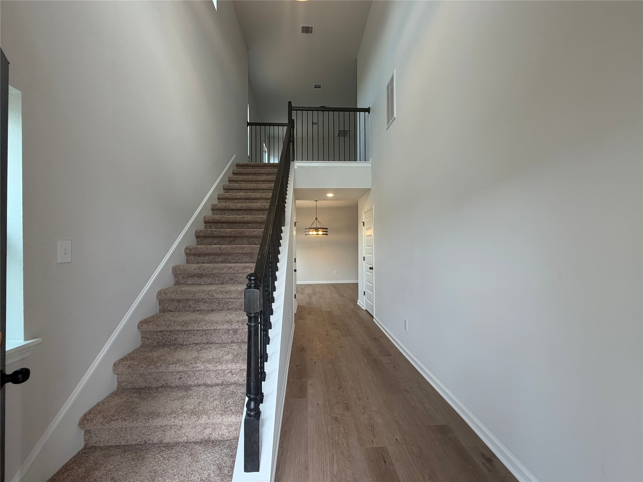 409 Stone Placa Trail Property Photo 3
