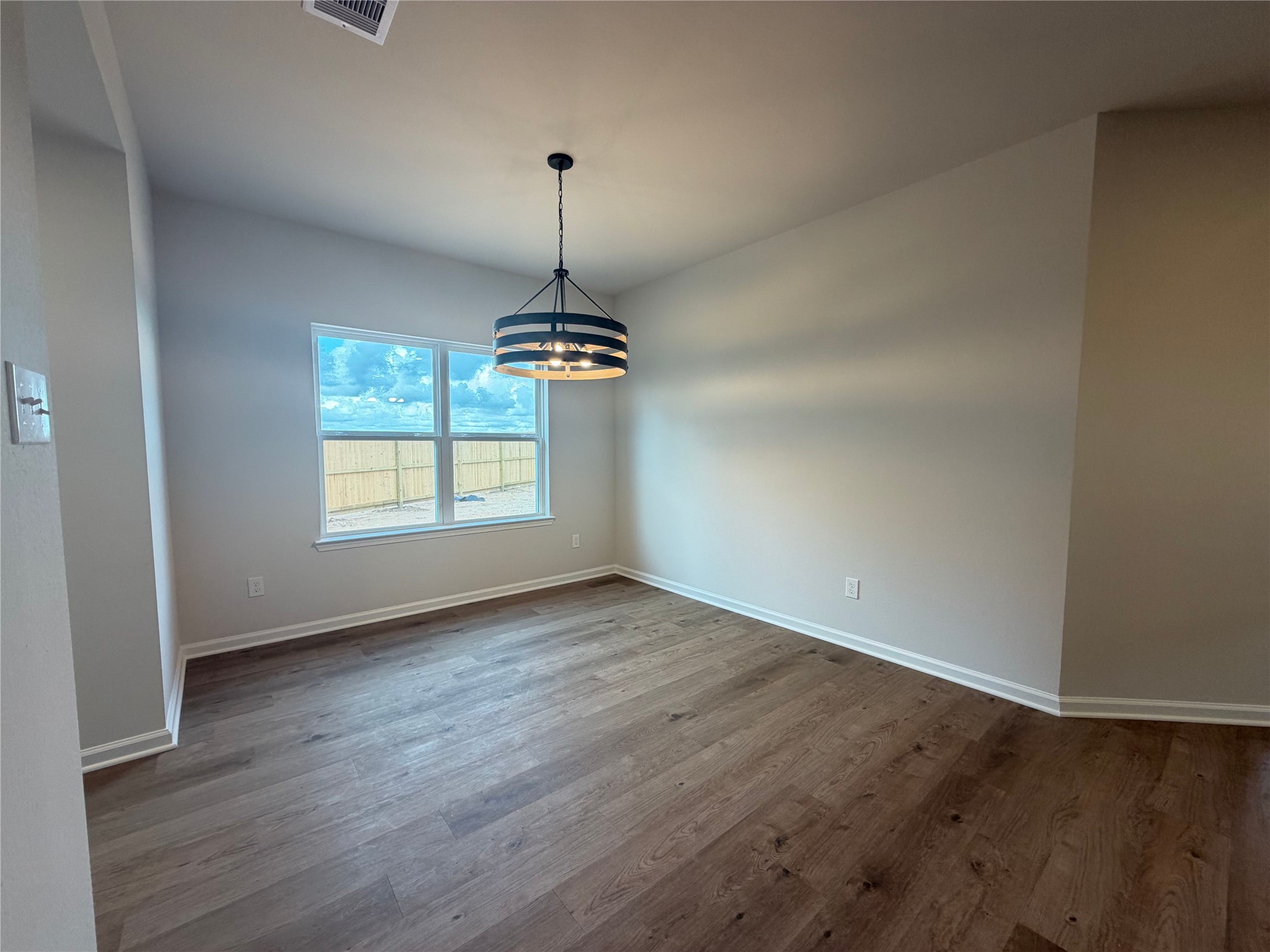 409 Stone Placa Trail Property Photo 5