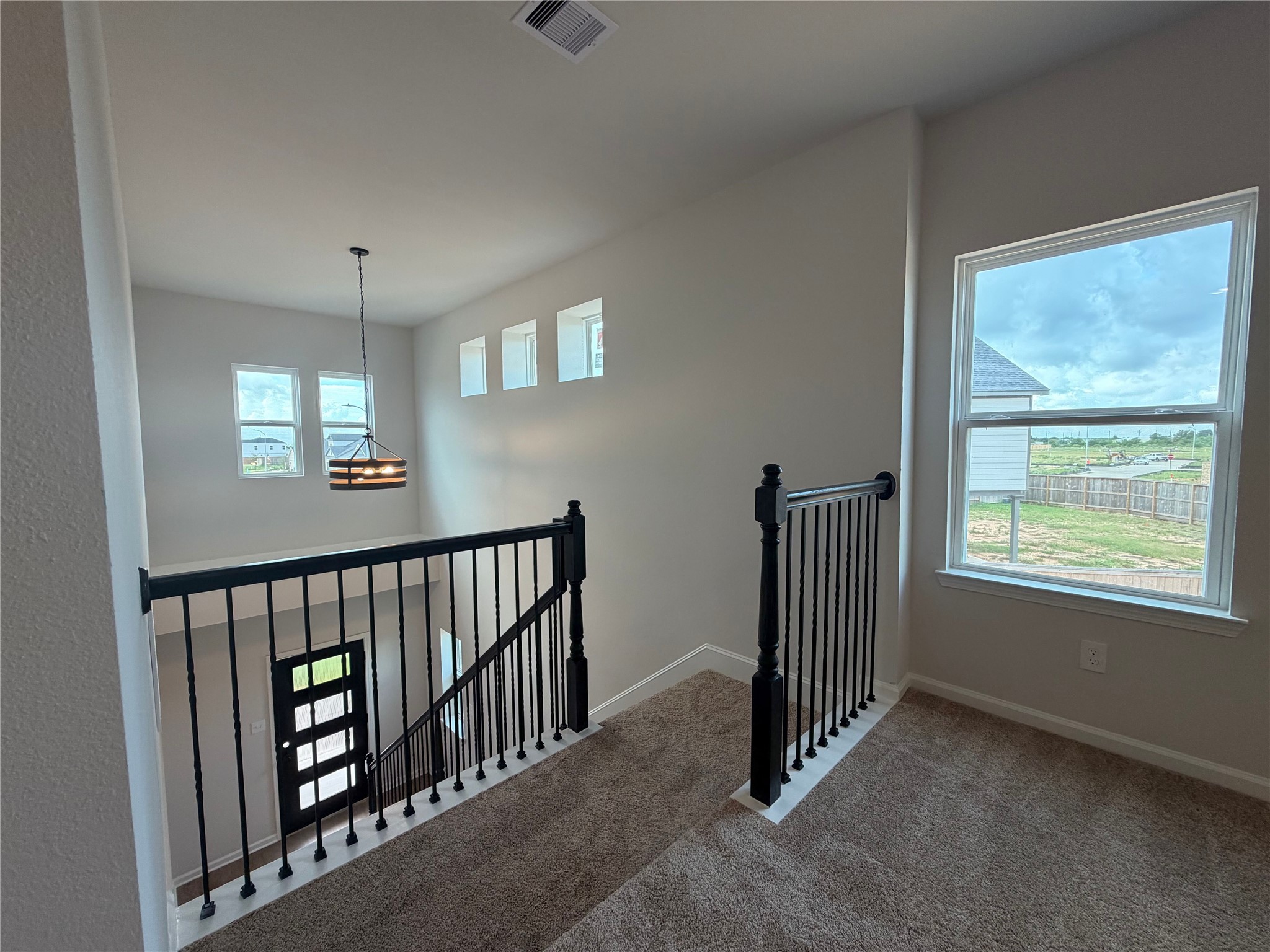 409 Stone Placa Trail Property Photo 17