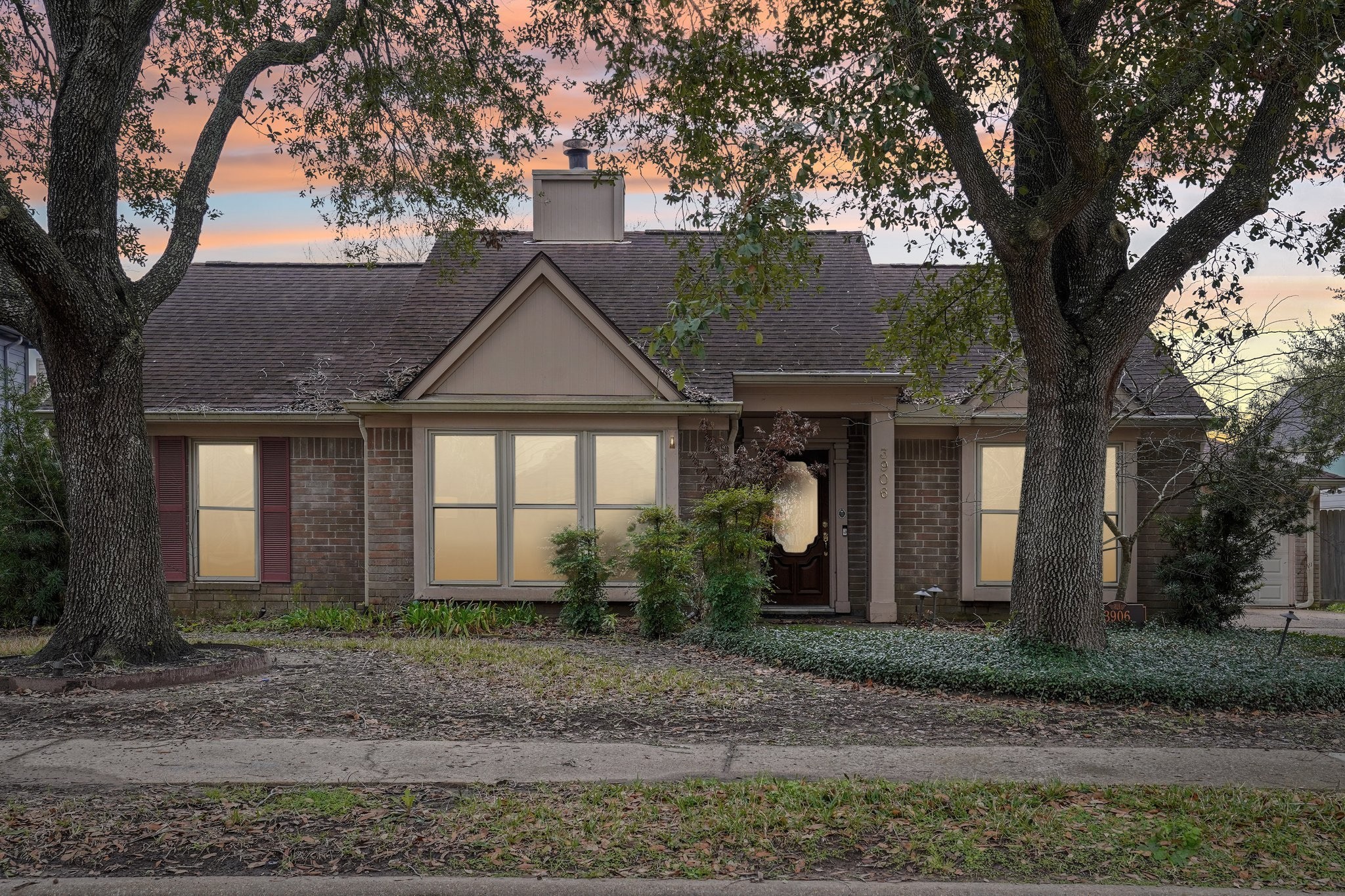 3906 Fernwood Drive Property Photo 1