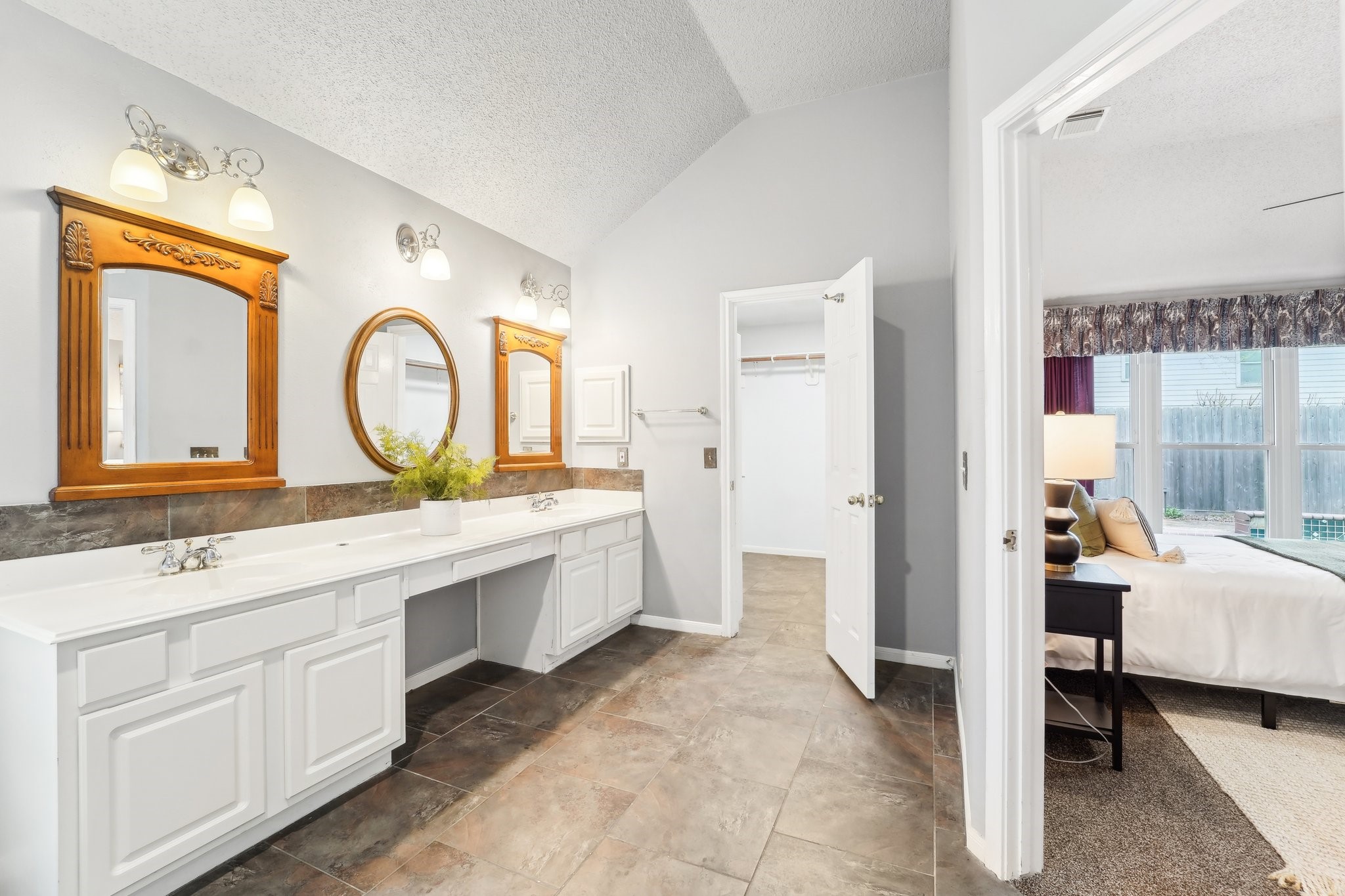 3906 Fernwood Drive Property Photo 25