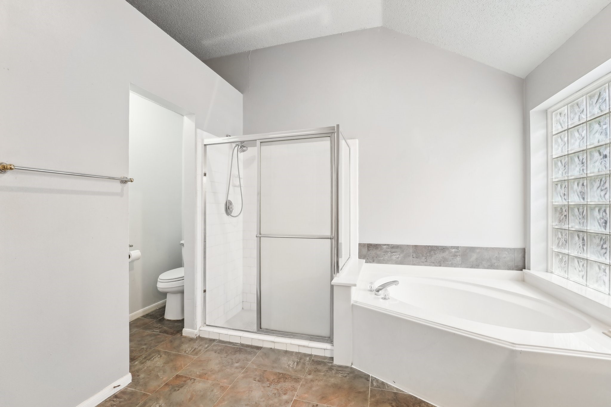3906 Fernwood Drive Property Photo 26