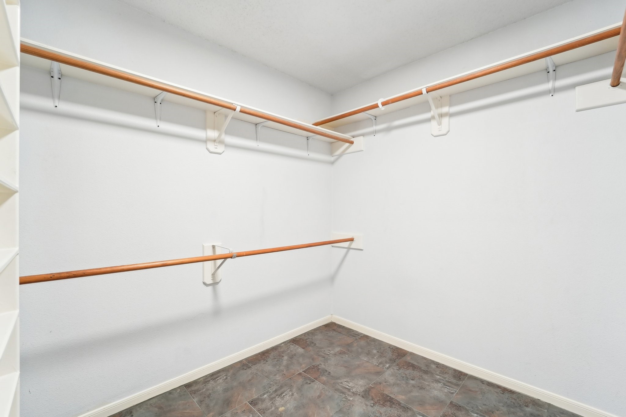 3906 Fernwood Drive Property Photo 27