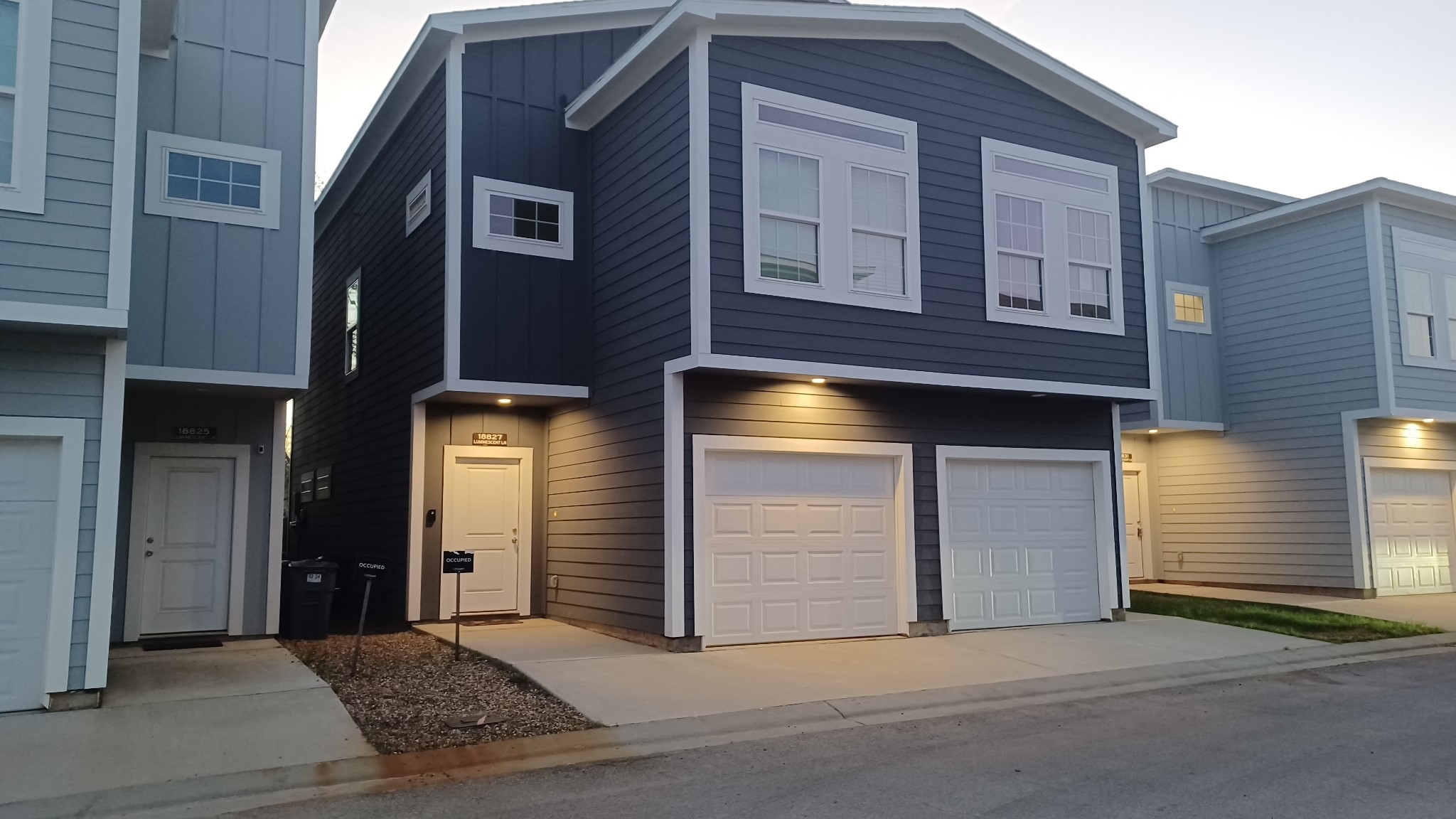 18827 Luminescent Lane Property Photo 1