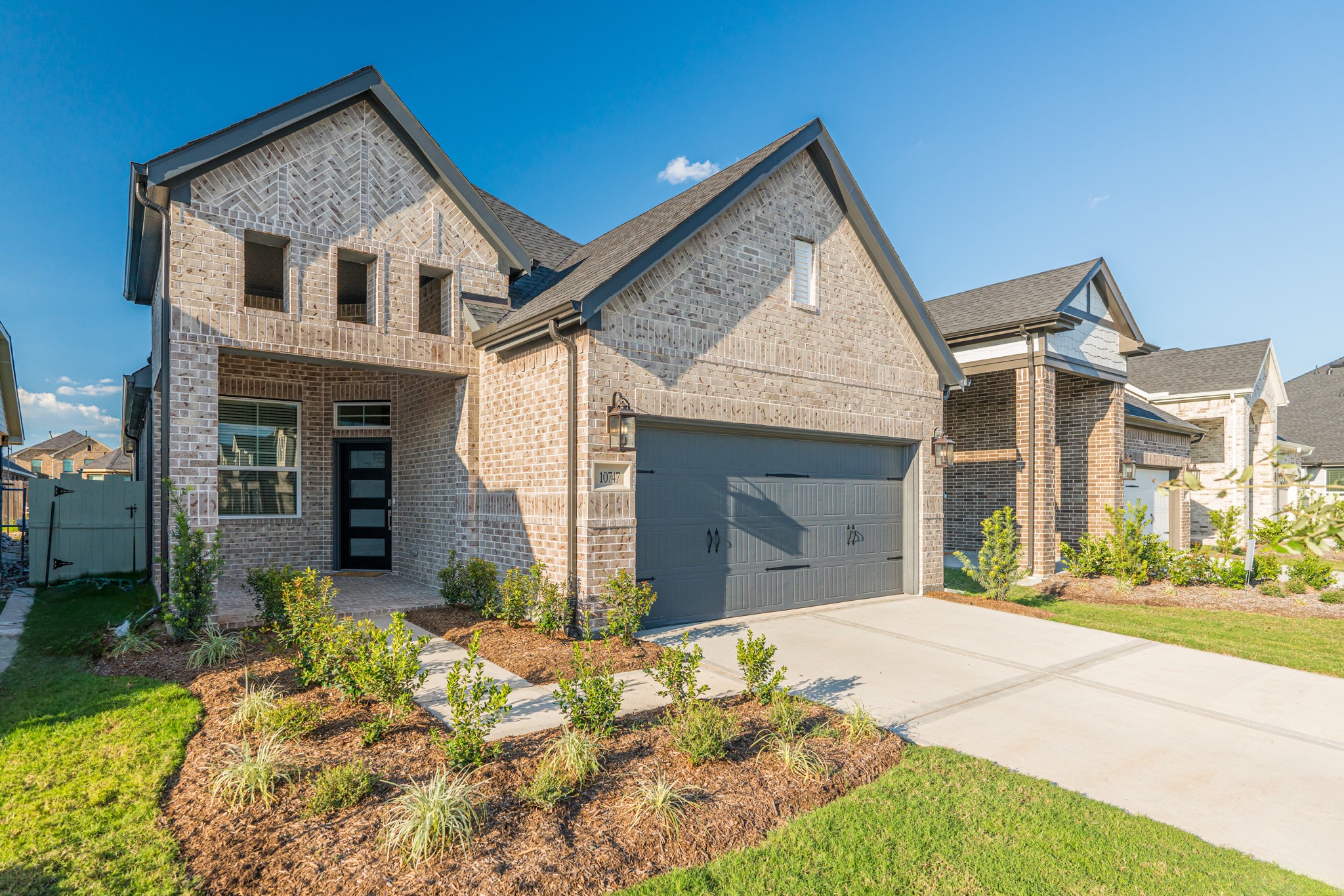 10747 Pine Pink Property Photo 1