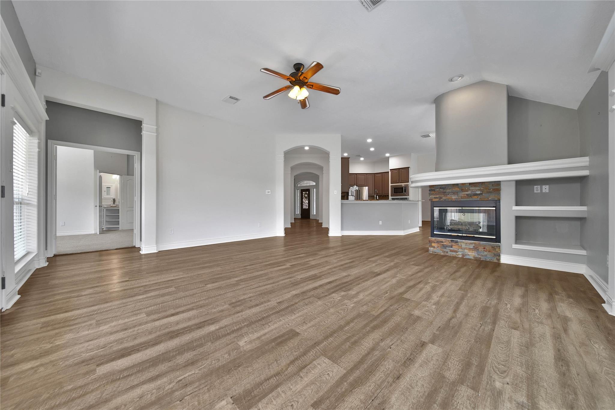 5918 Greenway Manor Lane, Spring Tx 77373 Property Photo 7