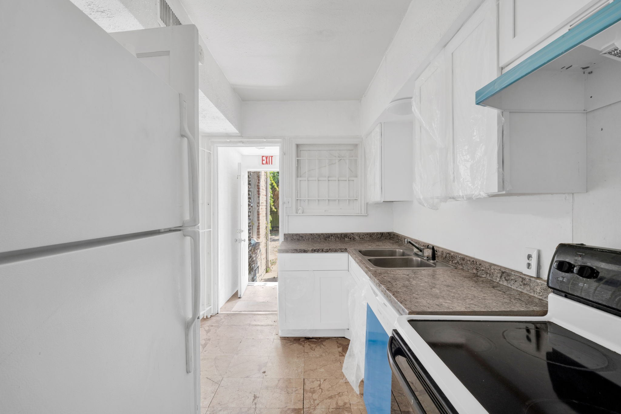 1939 Richmond Avenue 2 Property Photo 3