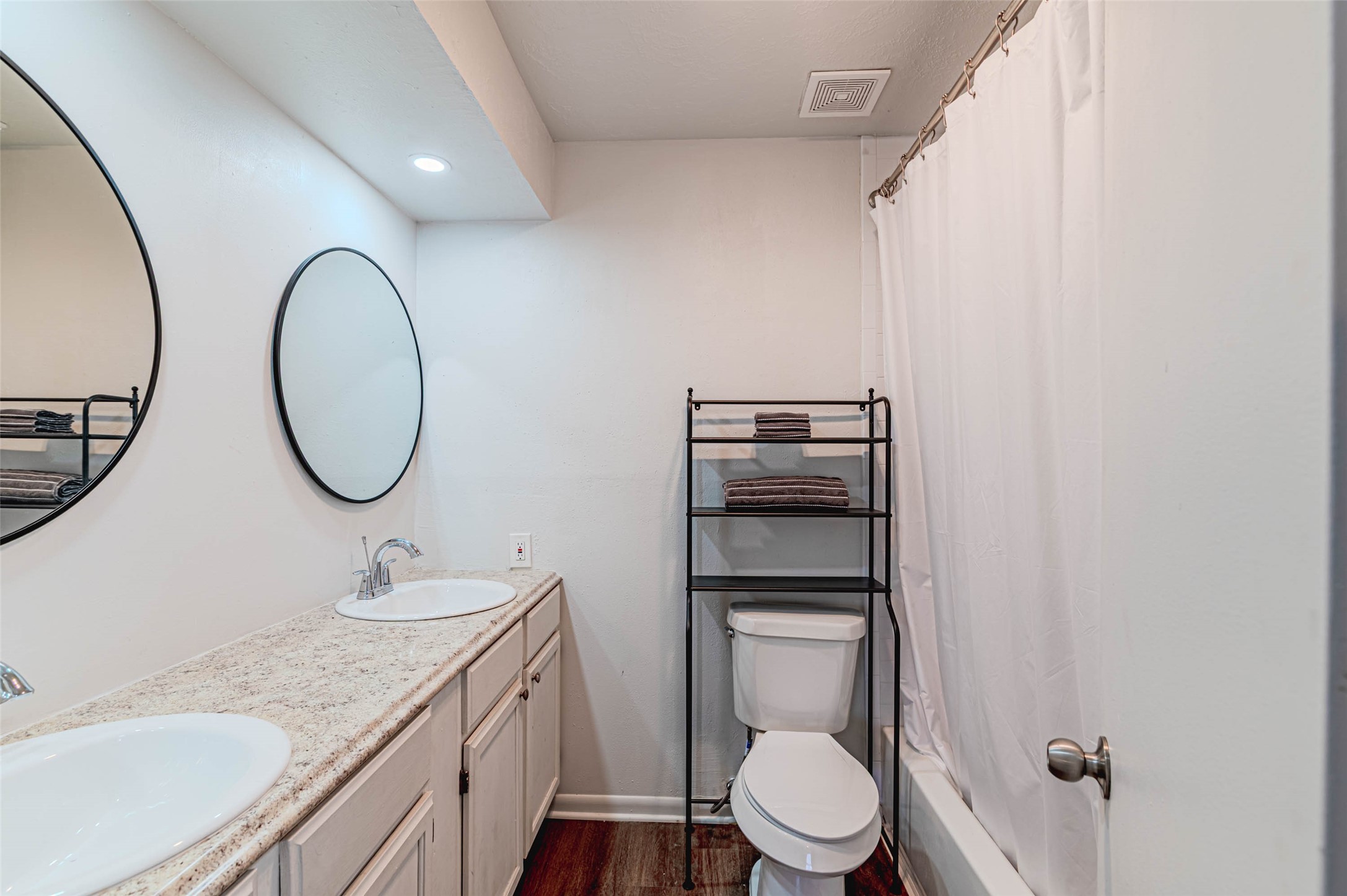 4606 Fitzwater Drive Property Photo 36