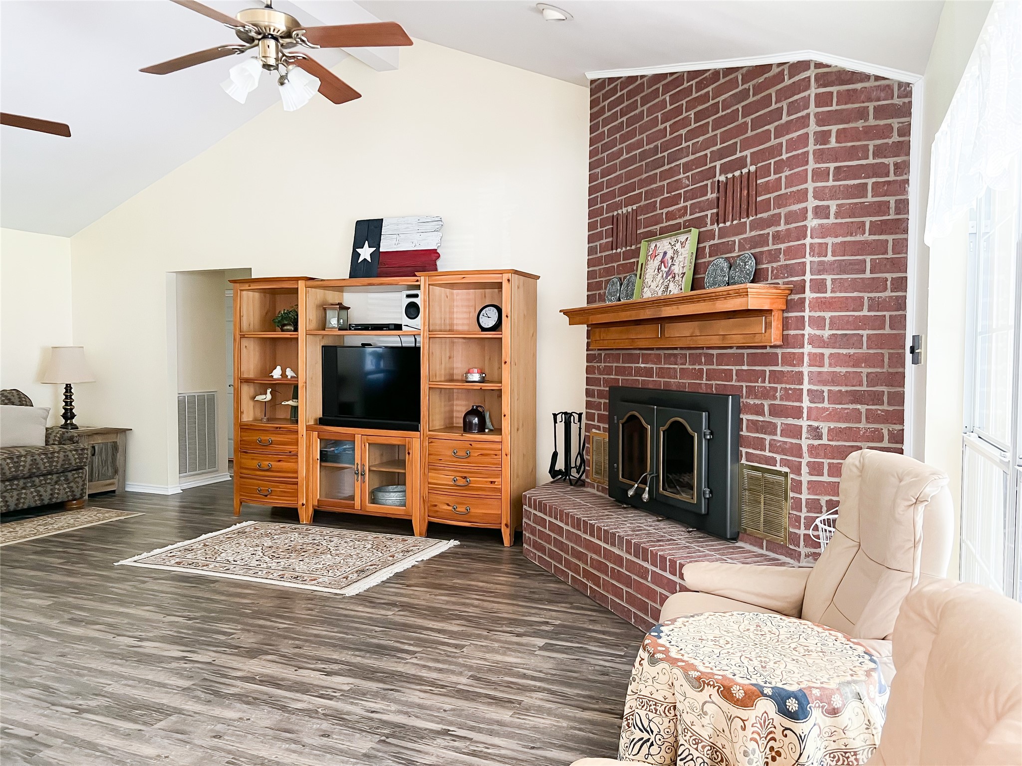 518 Lcr 902 Property Photo 4