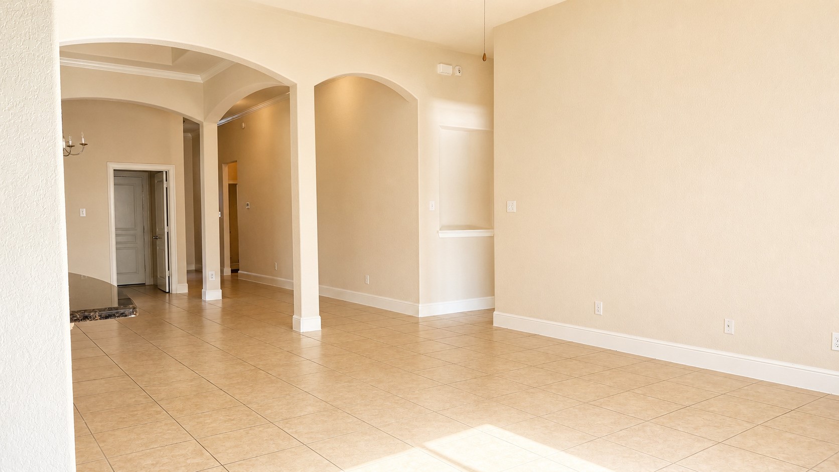 99 E Lasting Spring Circle Property Photo 5