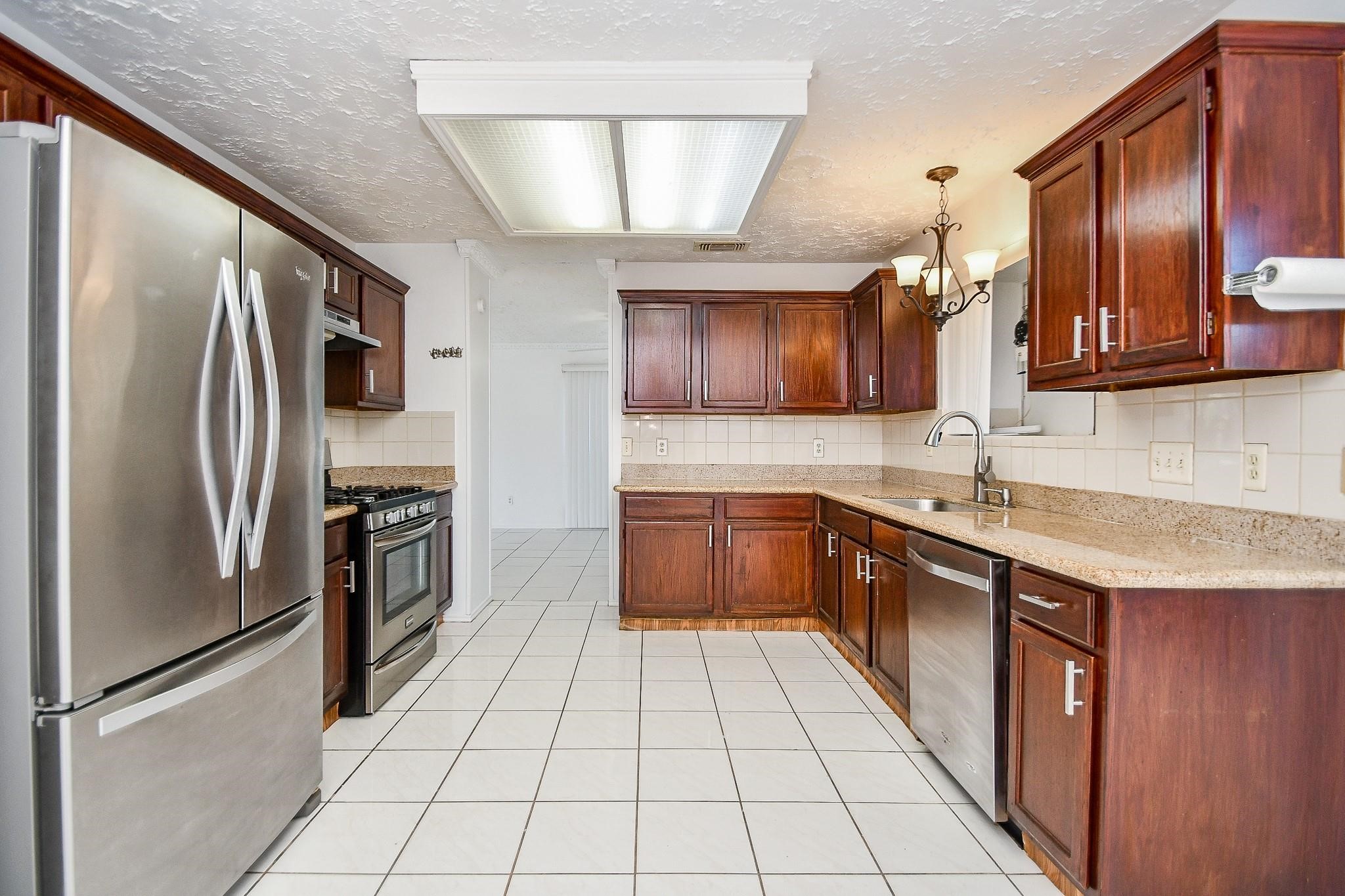 12311 Grove Meadow Drive Property Photo 8